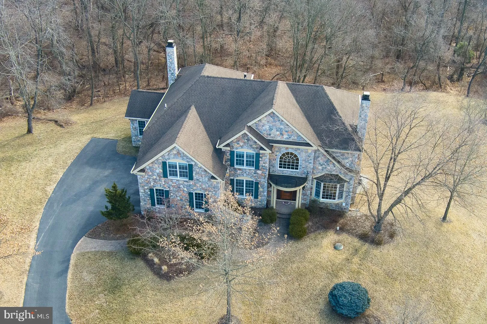 Downingtown, Pennsylvania 19335, United States, 4 Bedrooms Bedrooms, ,5 BathroomsBathrooms,Residential,Pending,4573