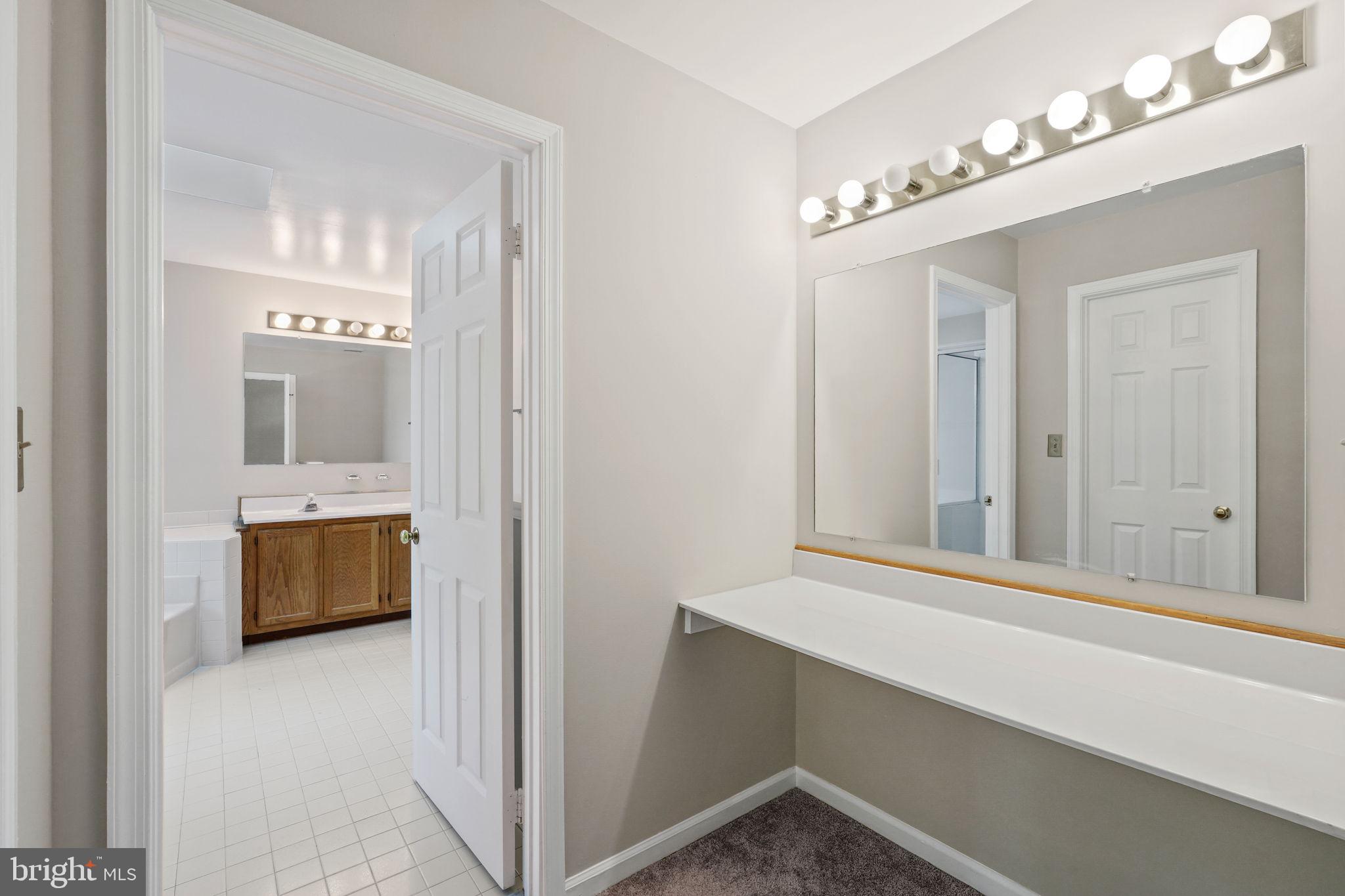 SUMMERWOOD - Residential Lease