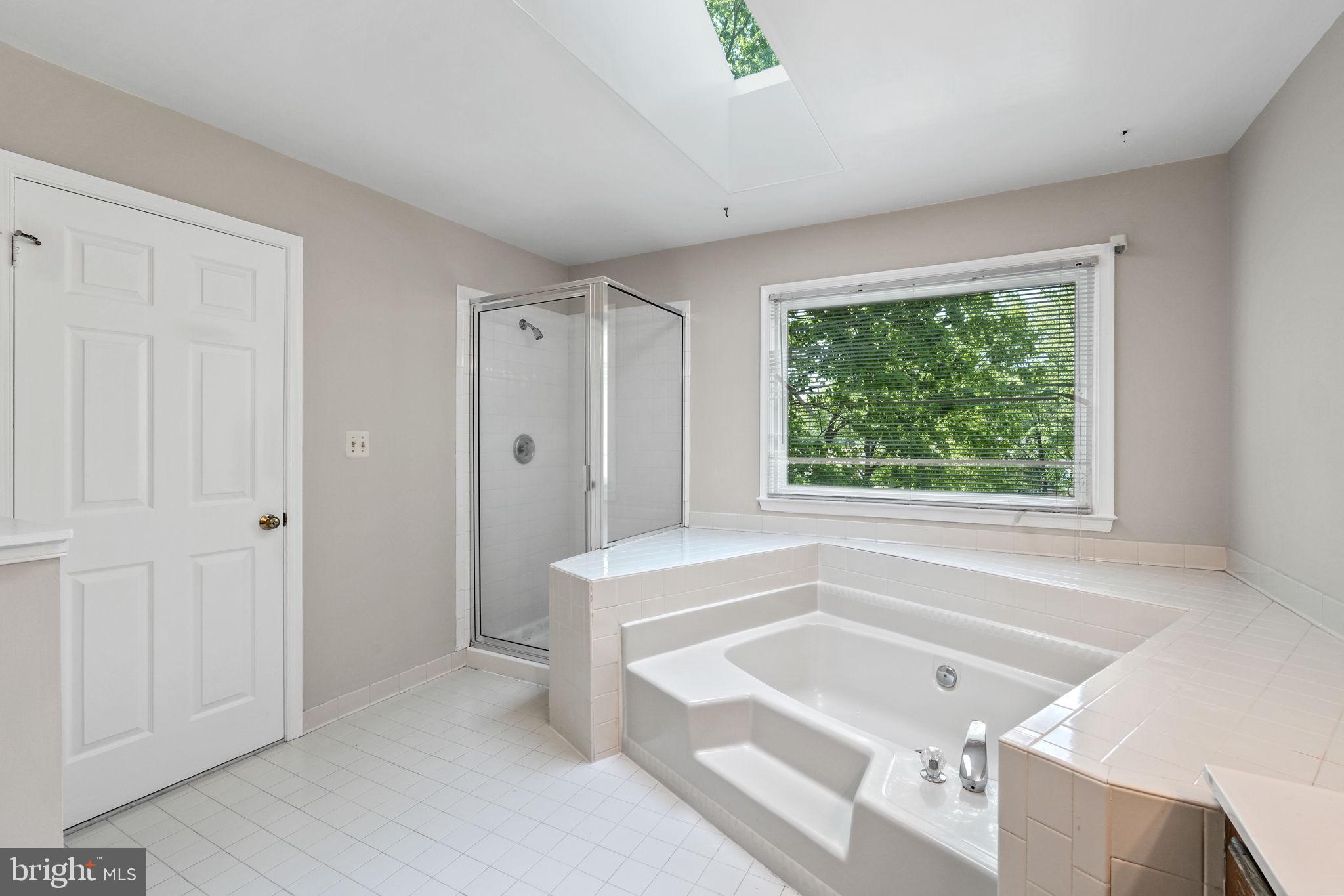 SUMMERWOOD - Residential Lease