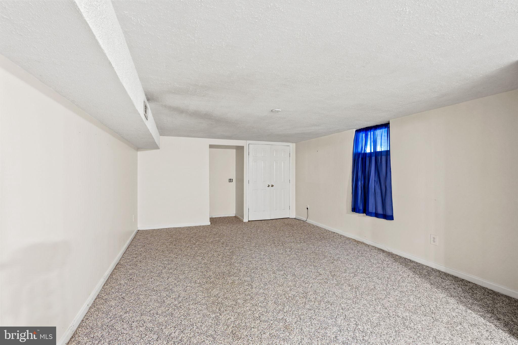 SUMMERWOOD - Residential Lease