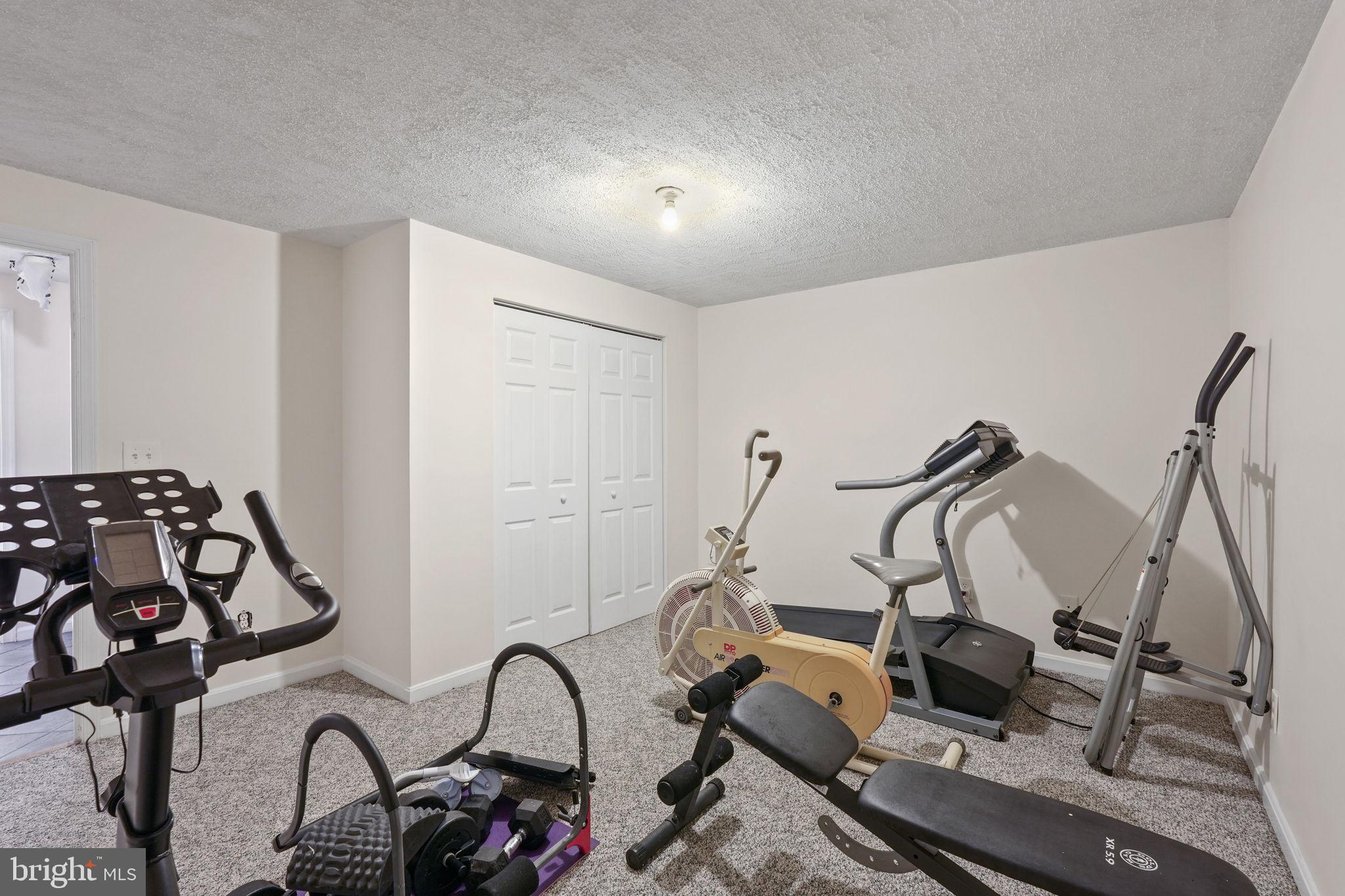 SUMMERWOOD - Residential Lease