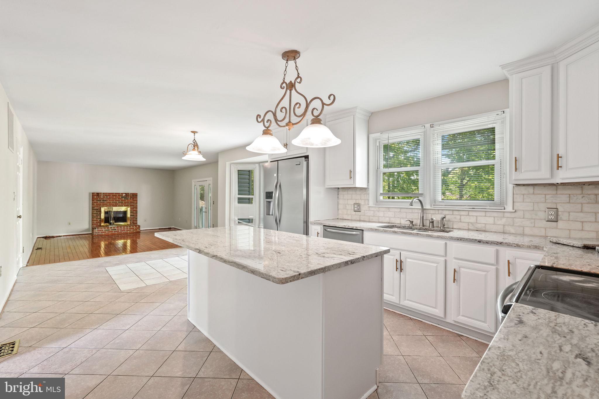 SUMMERWOOD - Residential Lease