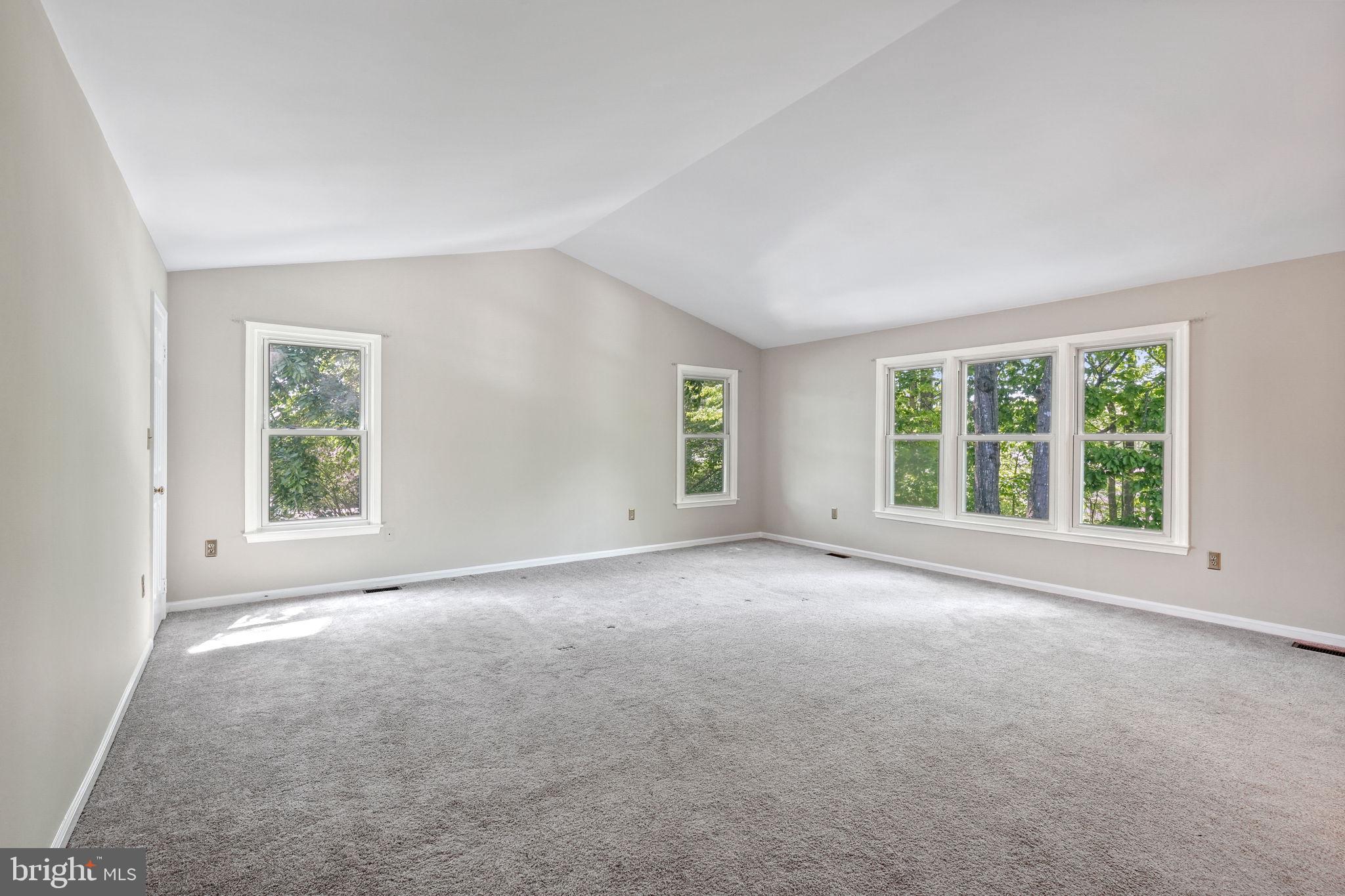 SUMMERWOOD - Residential Lease