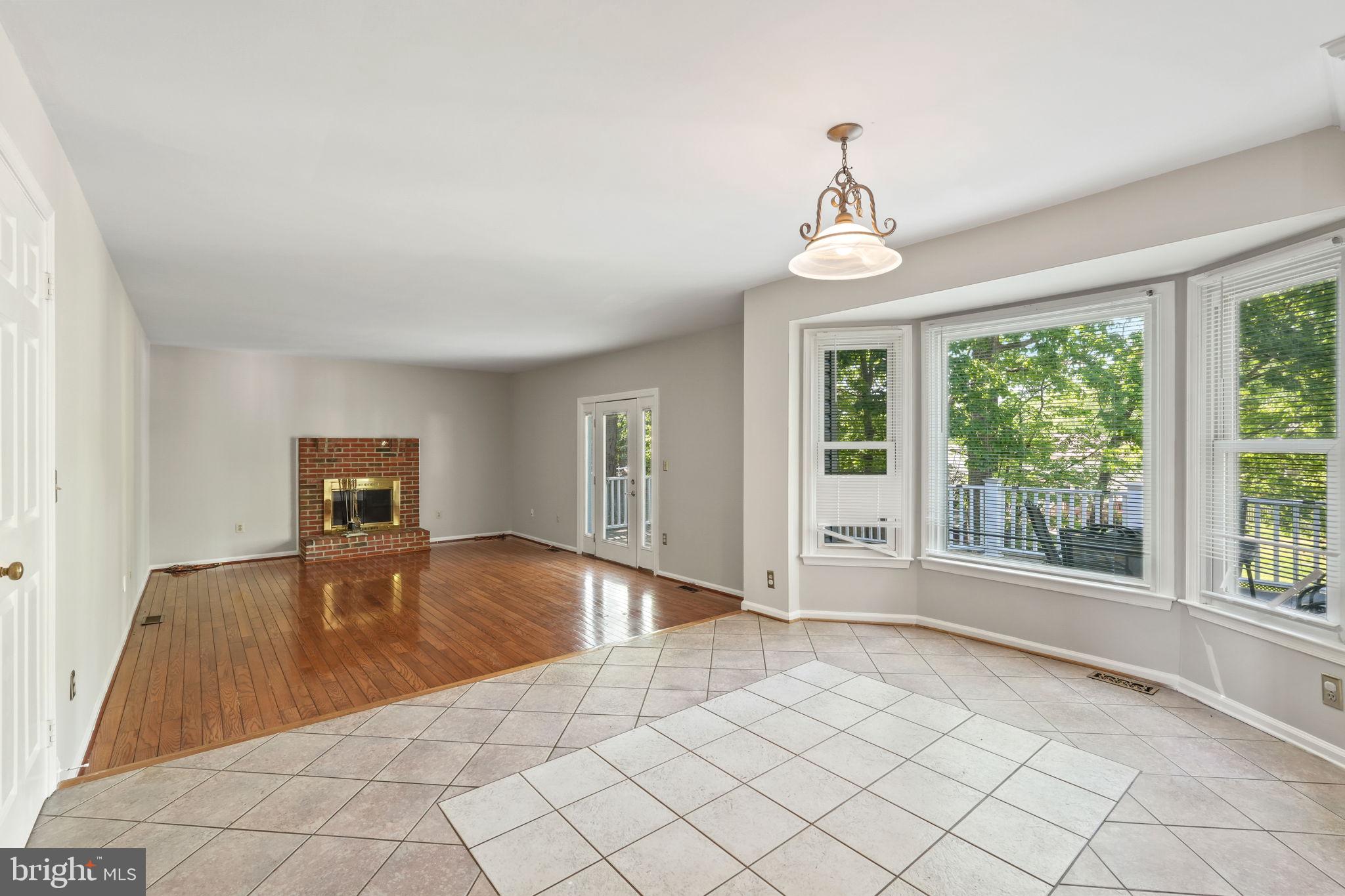 SUMMERWOOD - Residential Lease