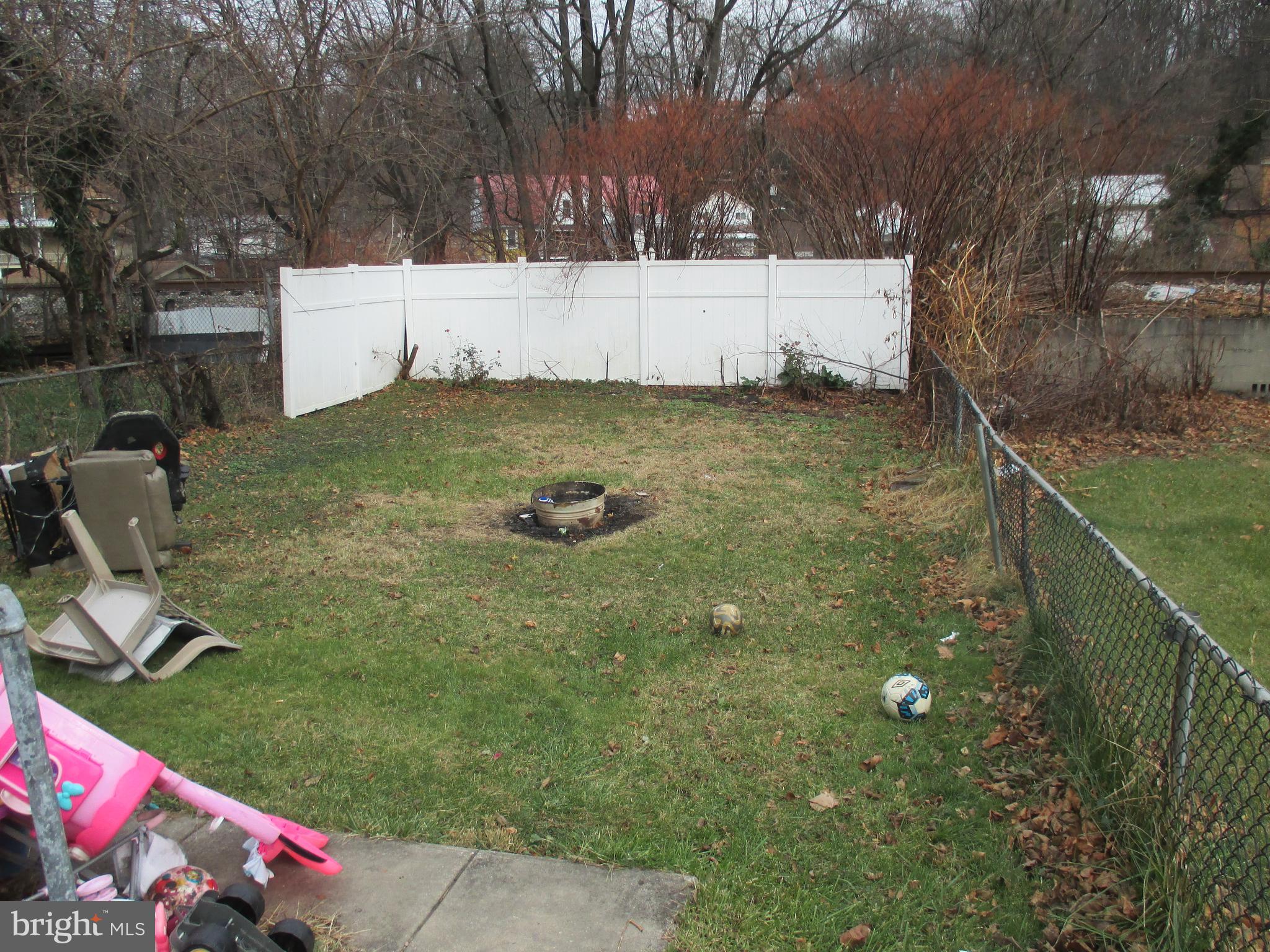 231-233 MARYLAND AVENUE