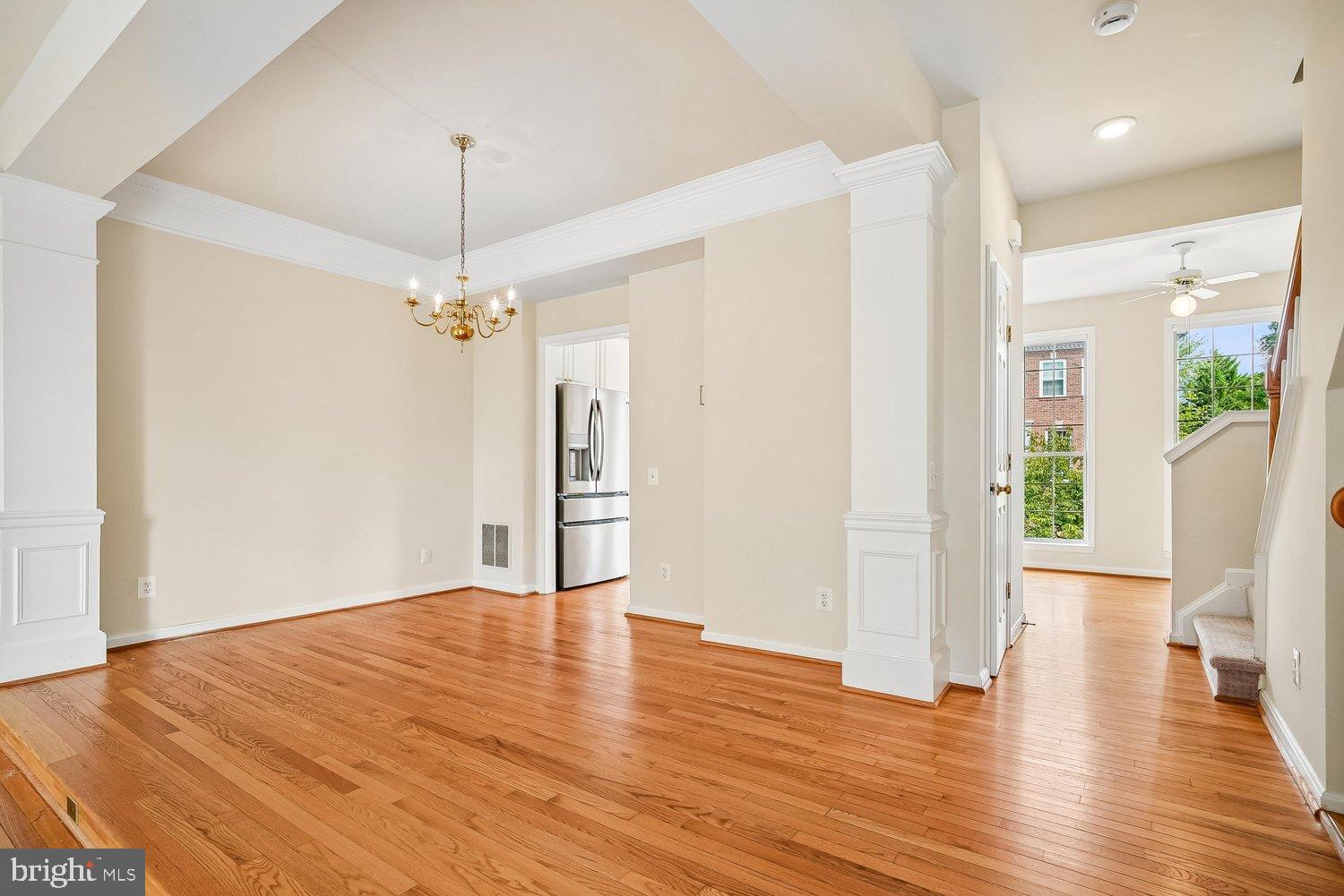 33 ARELL COURT