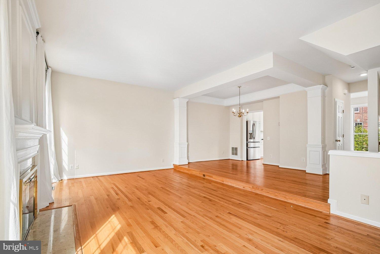 33 ARELL COURT