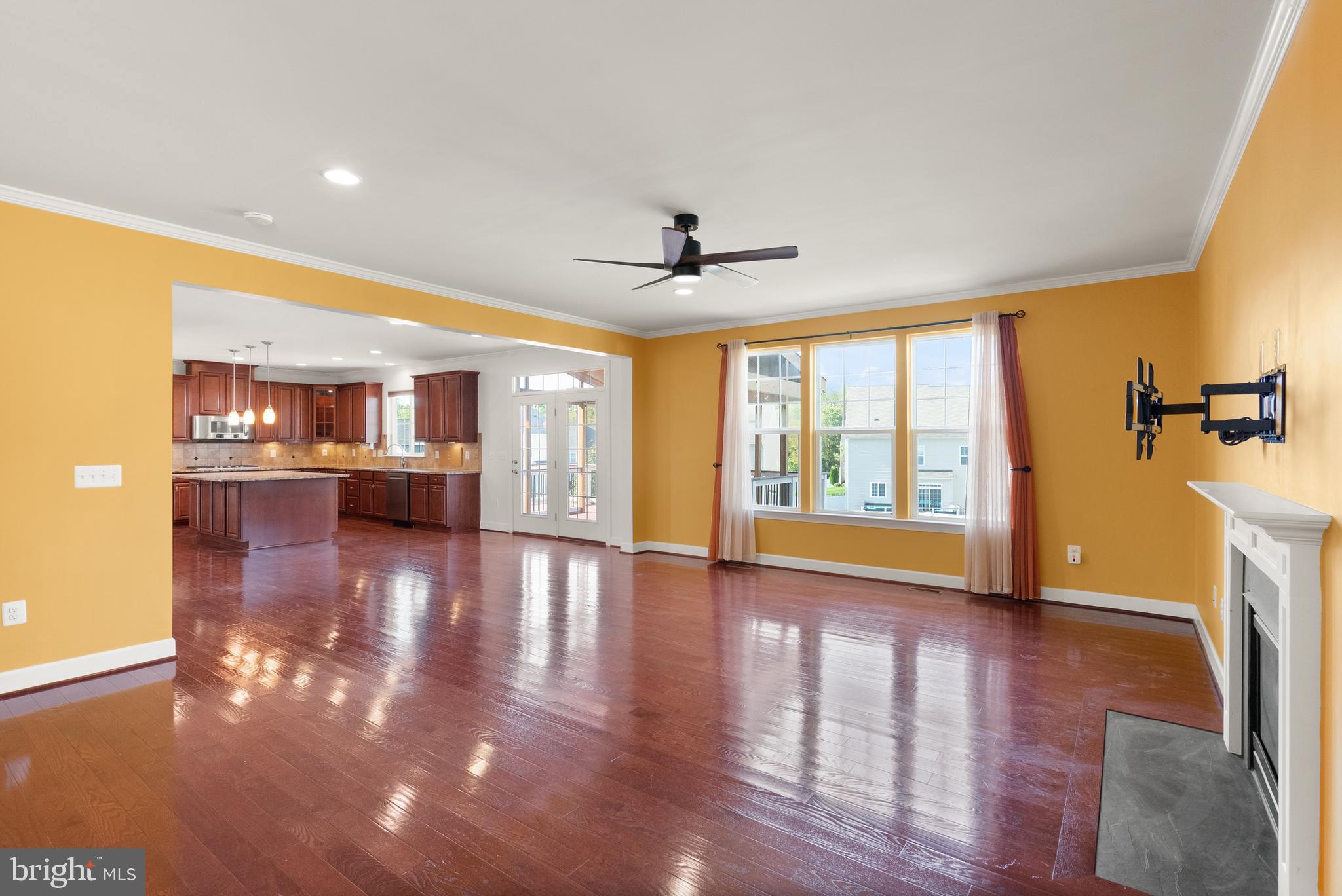 HOPE HILL CROSSING - Residential