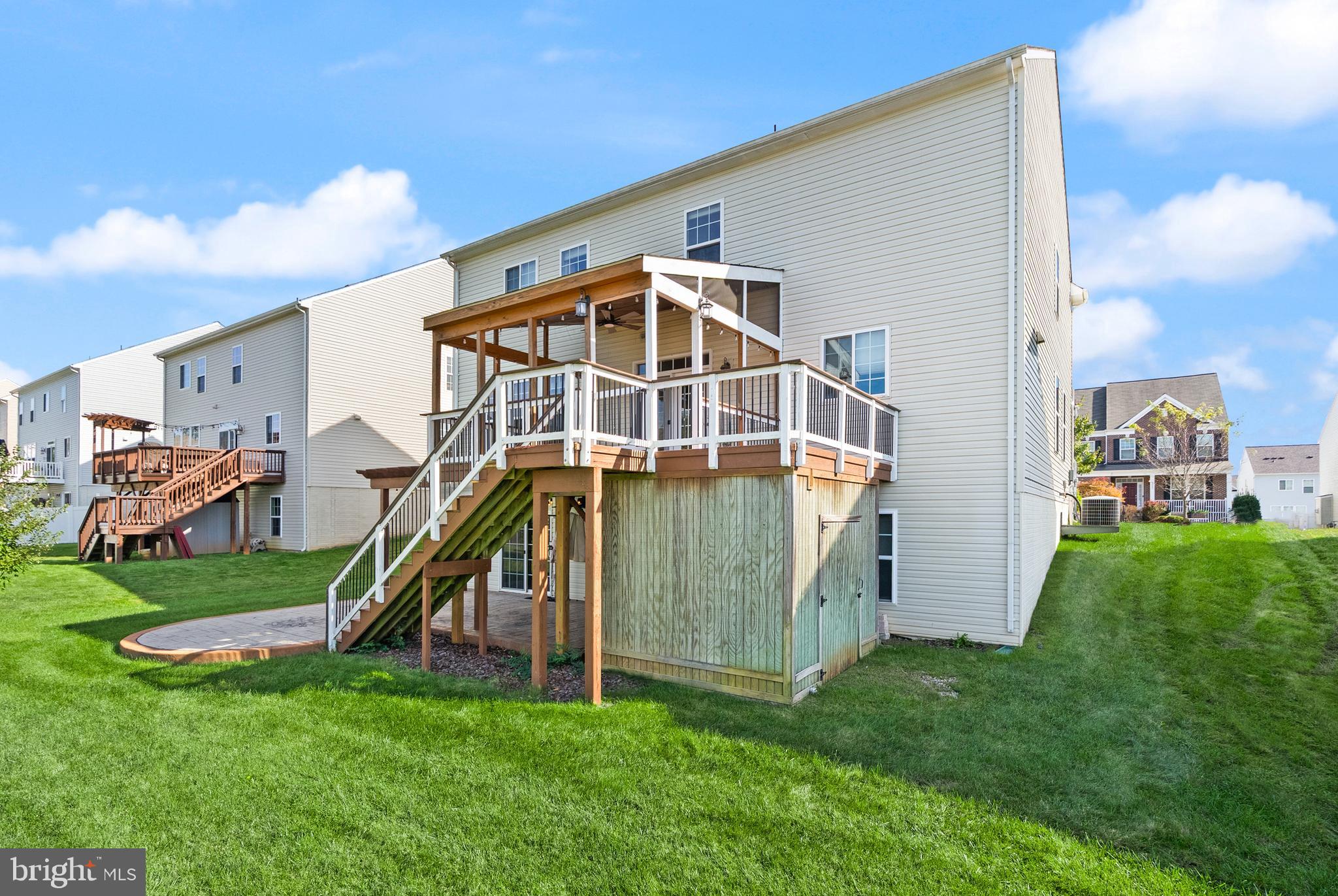 HOPE HILL CROSSING - Residential