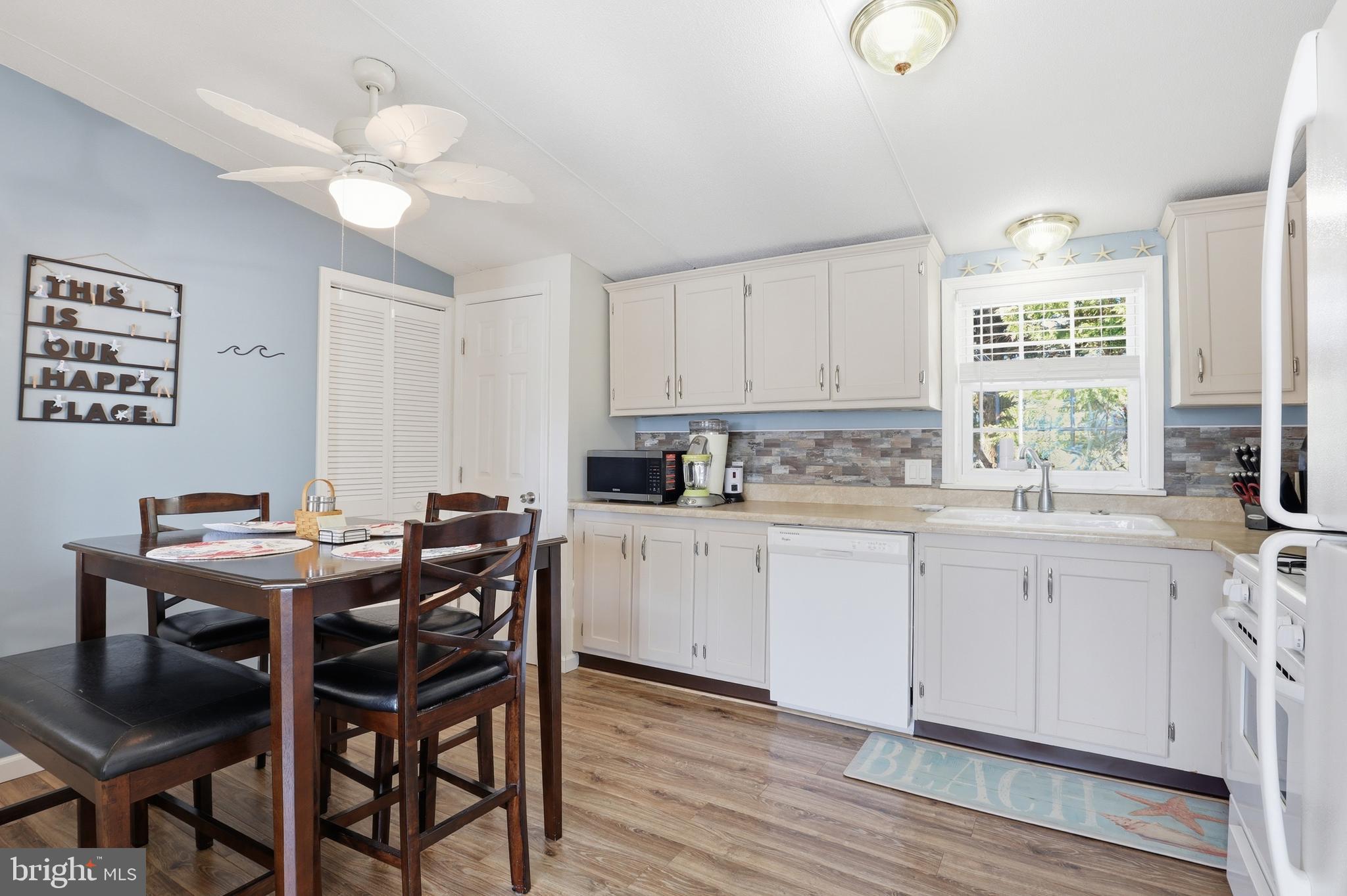 REHOBOTH SHORES MHP - Residential