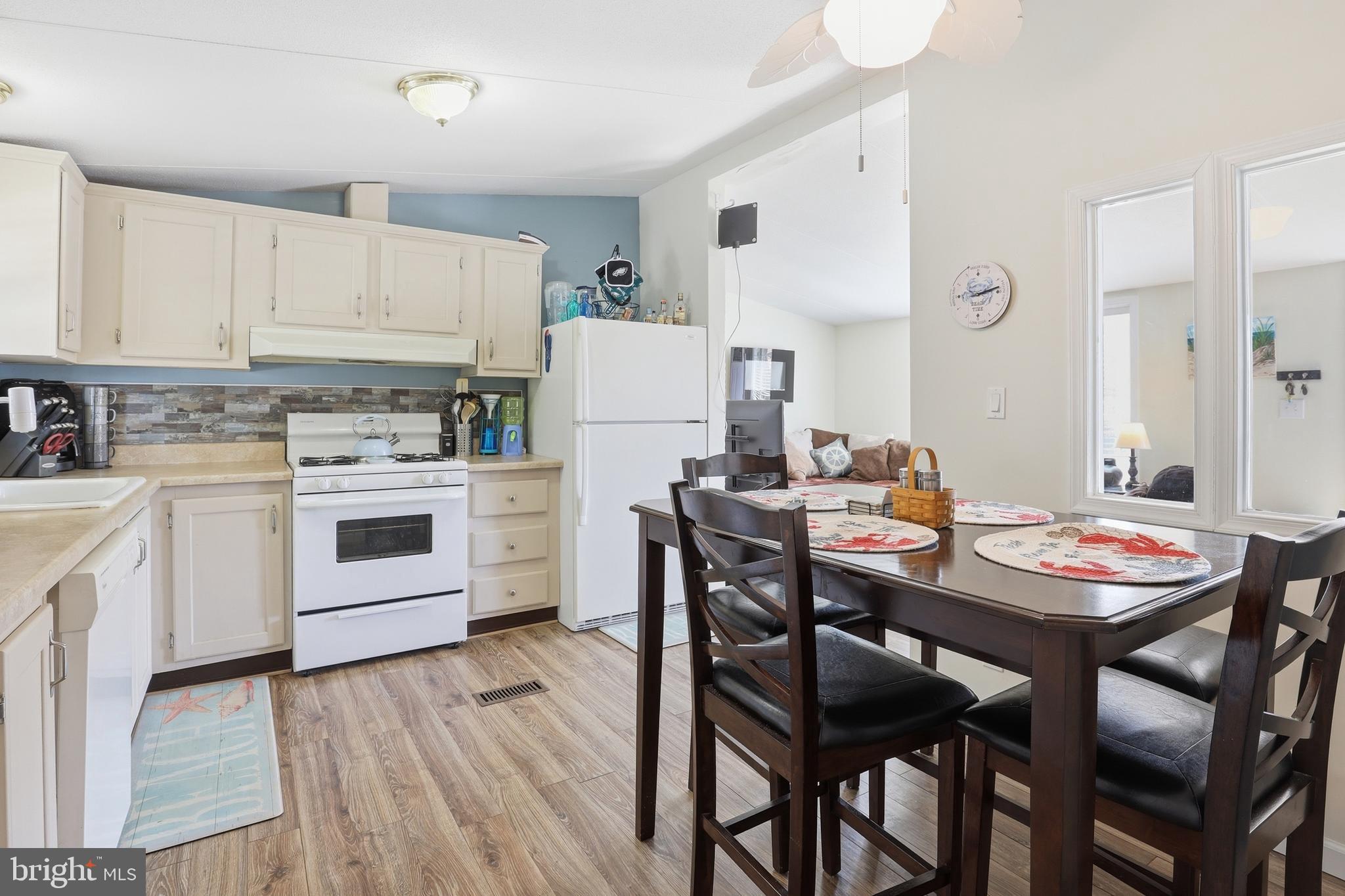 REHOBOTH SHORES MHP - Residential