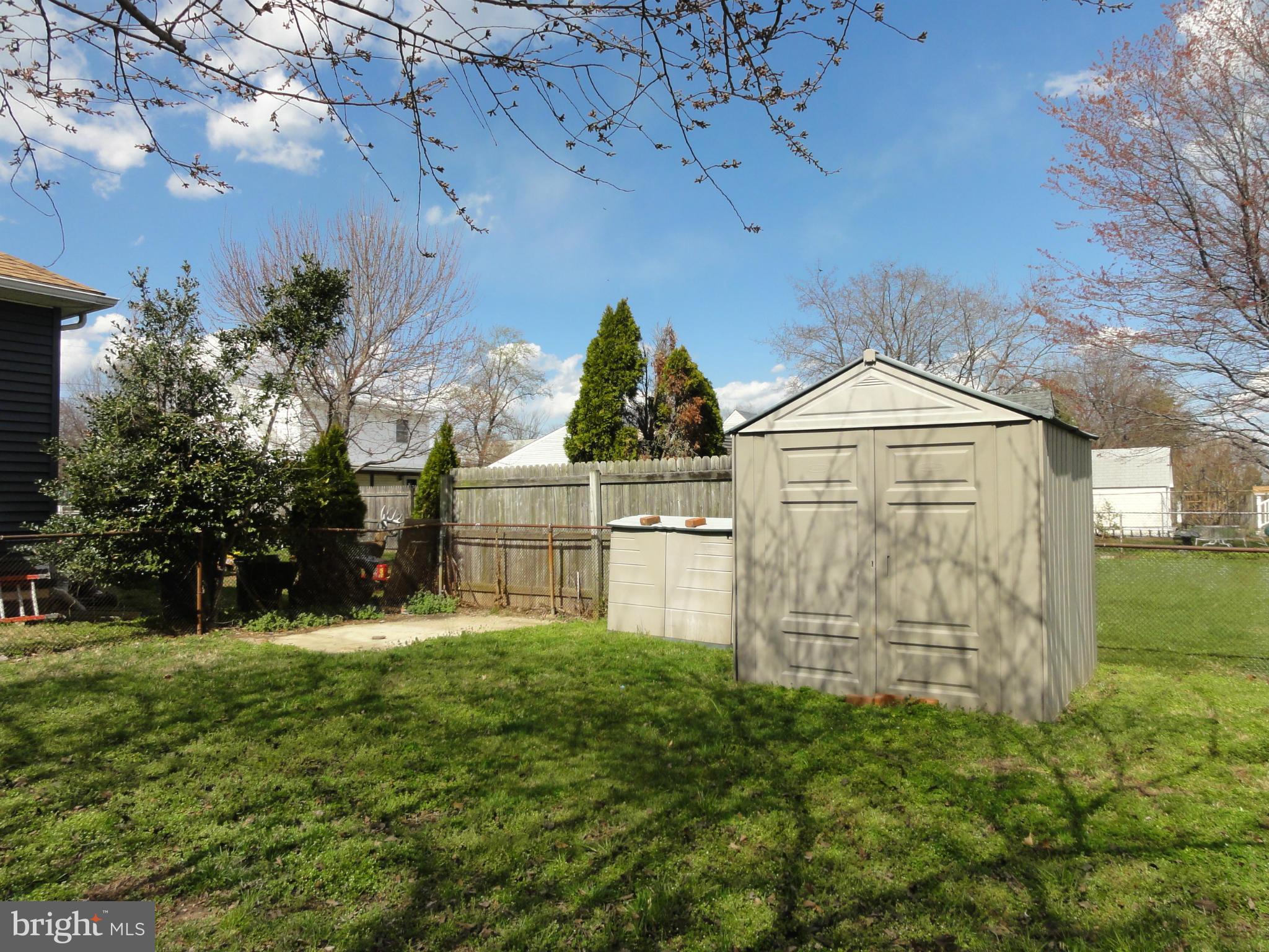 RIVIERA BEACH - Residential