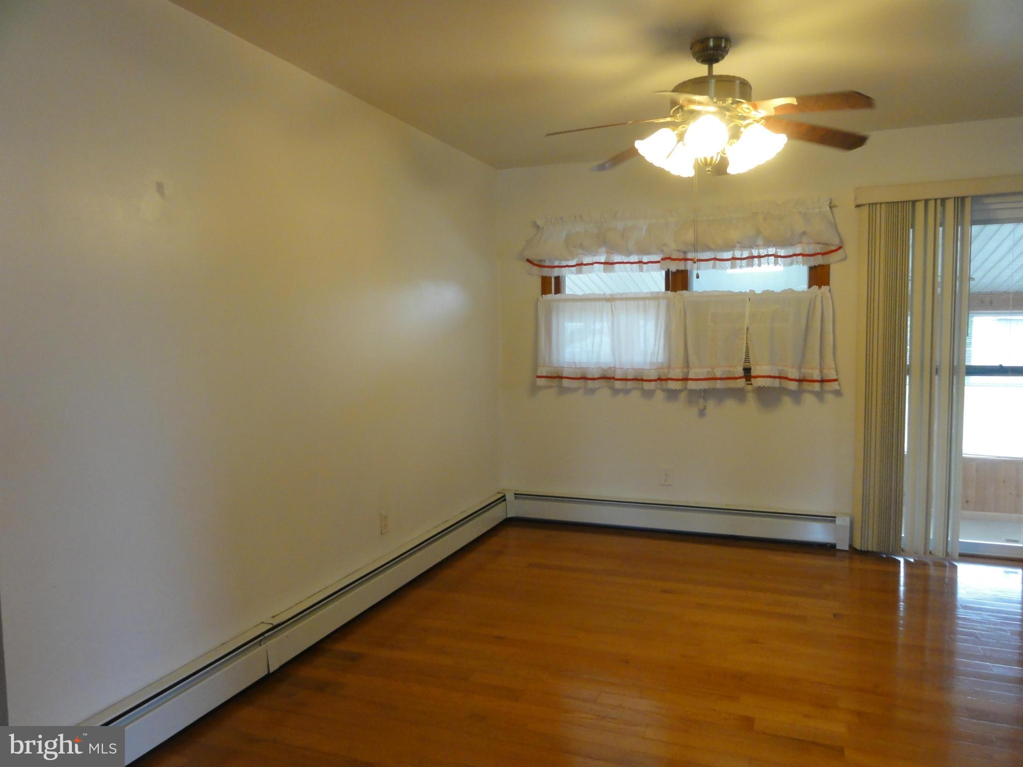 RIVIERA BEACH - Residential