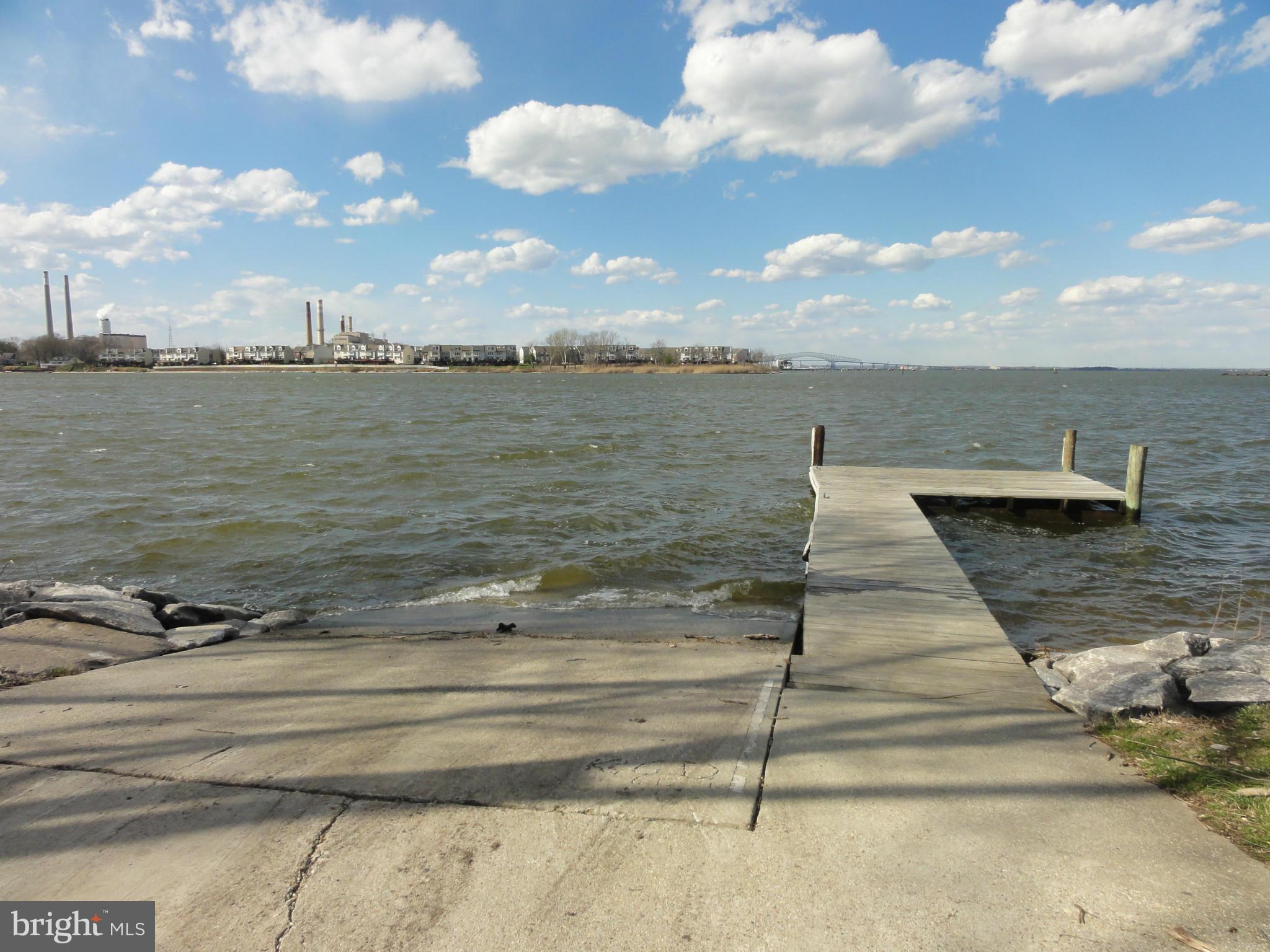 RIVIERA BEACH - Residential