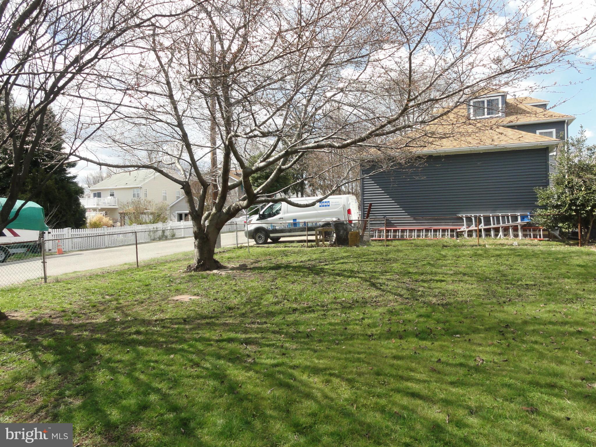 RIVIERA BEACH - Residential