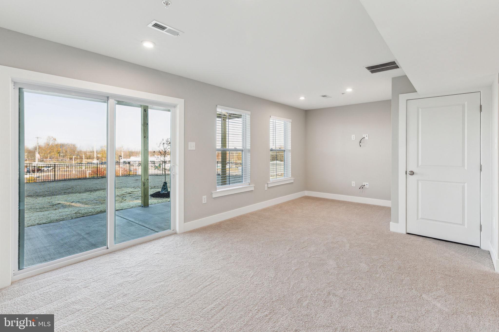 THE TOWNS AT HIGHER ROCK - Residential Lease