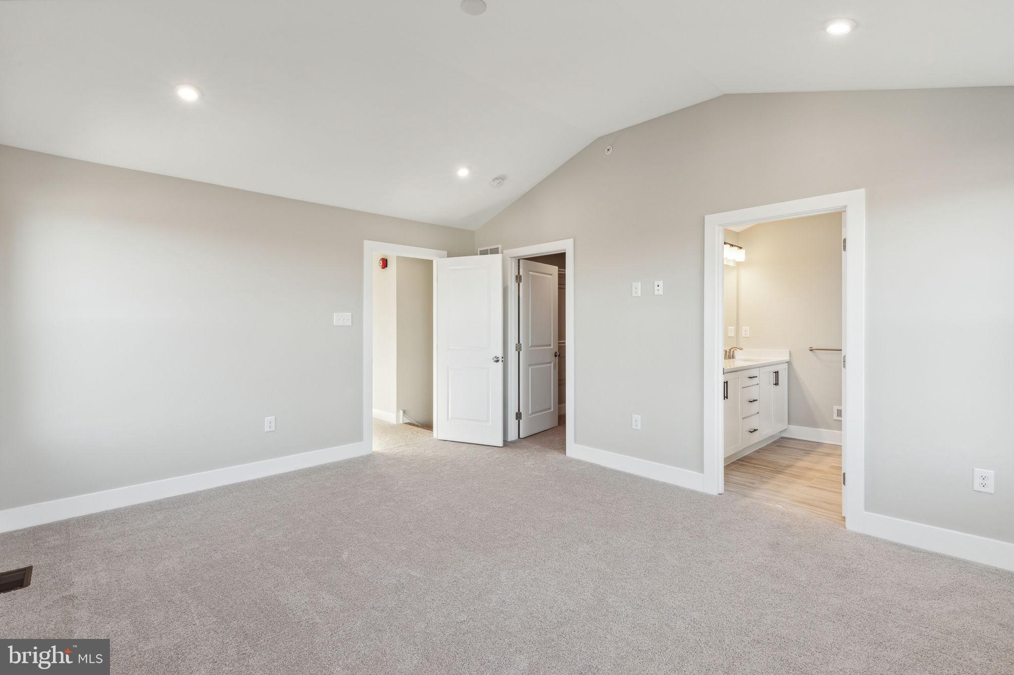 THE TOWNS AT HIGHER ROCK - Residential Lease