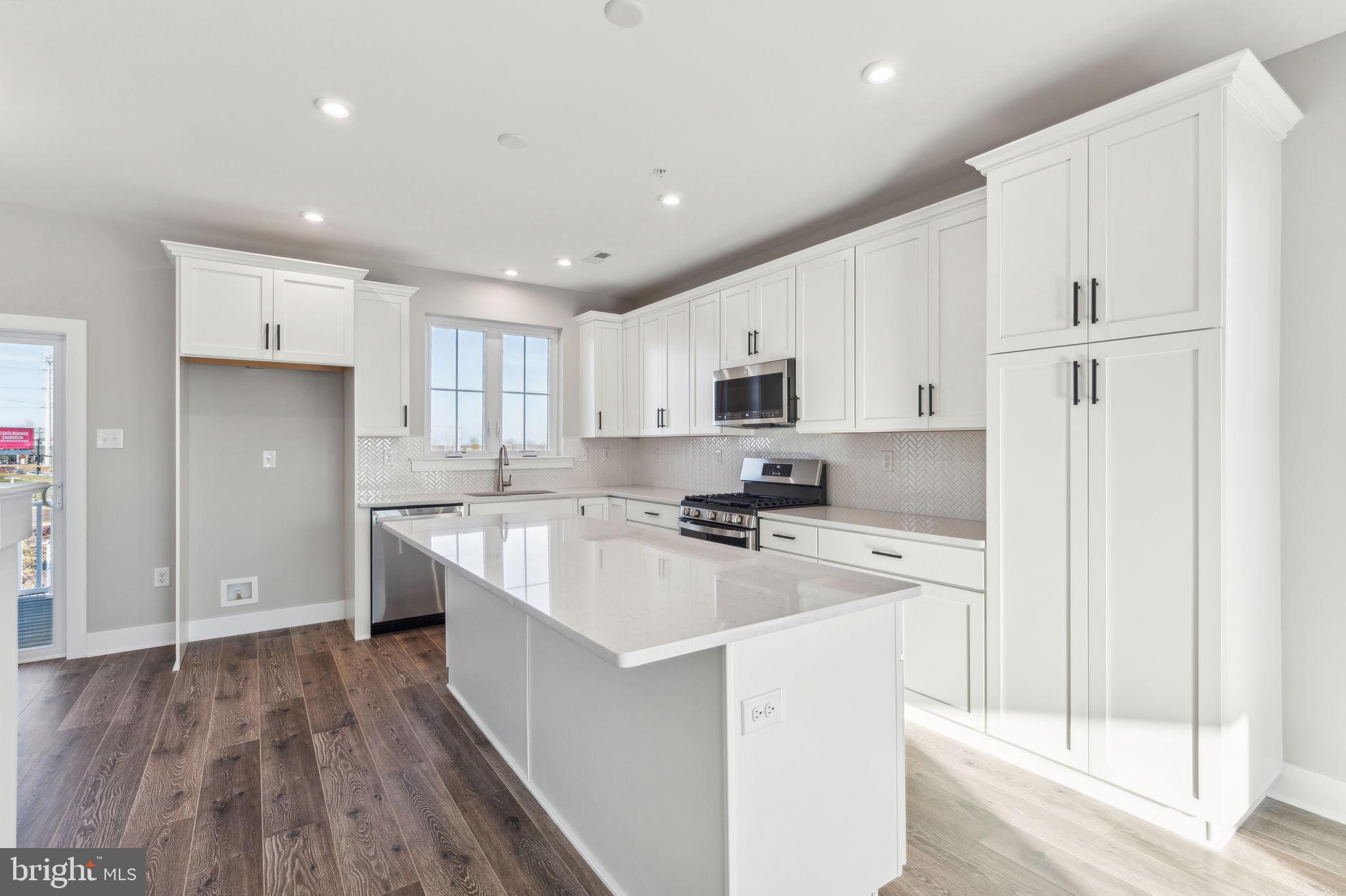 THE TOWNS AT HIGHER ROCK - Residential Lease