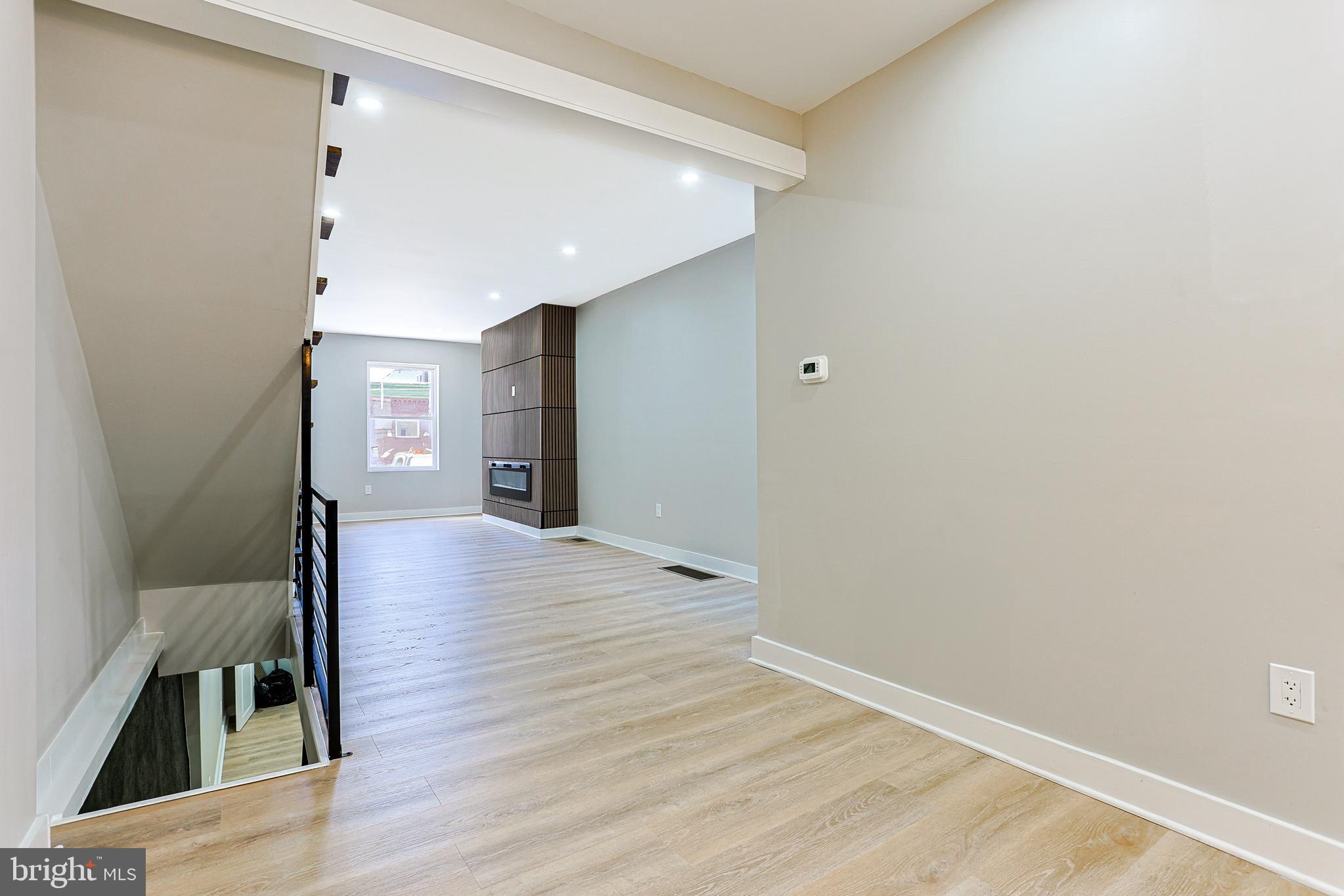 PORT RICHMOND - Residential