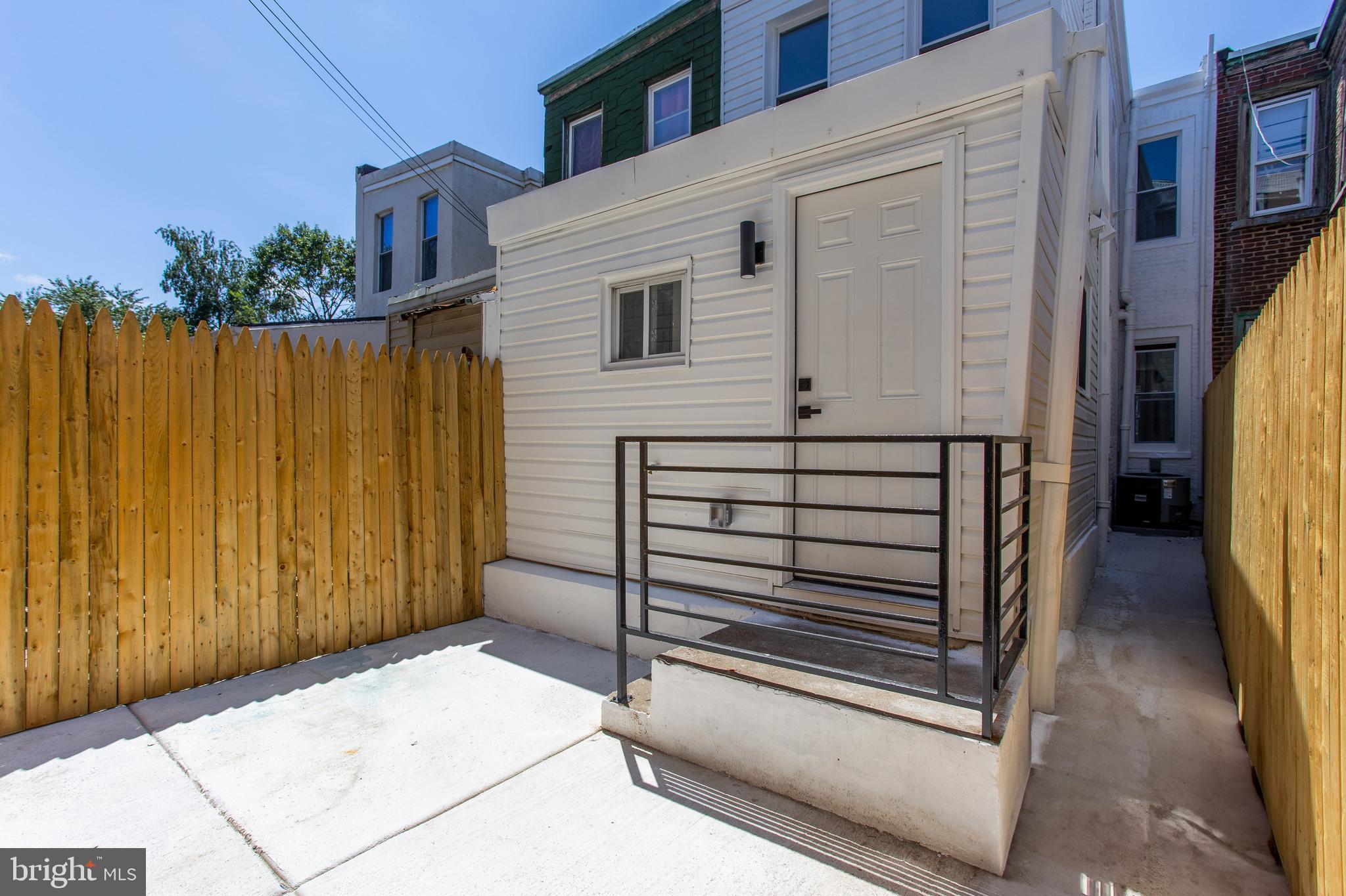PORT RICHMOND - Residential