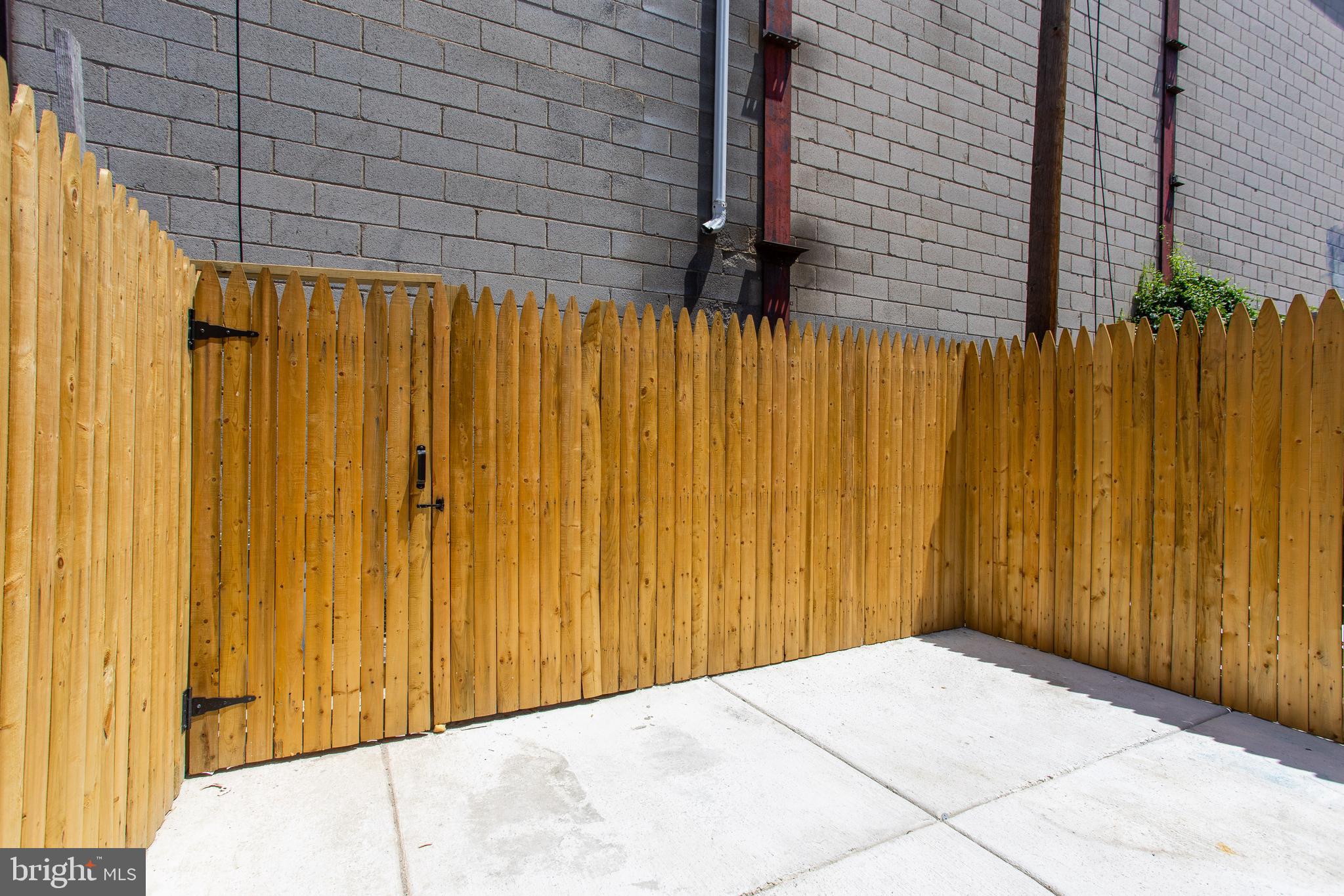 PORT RICHMOND - Residential