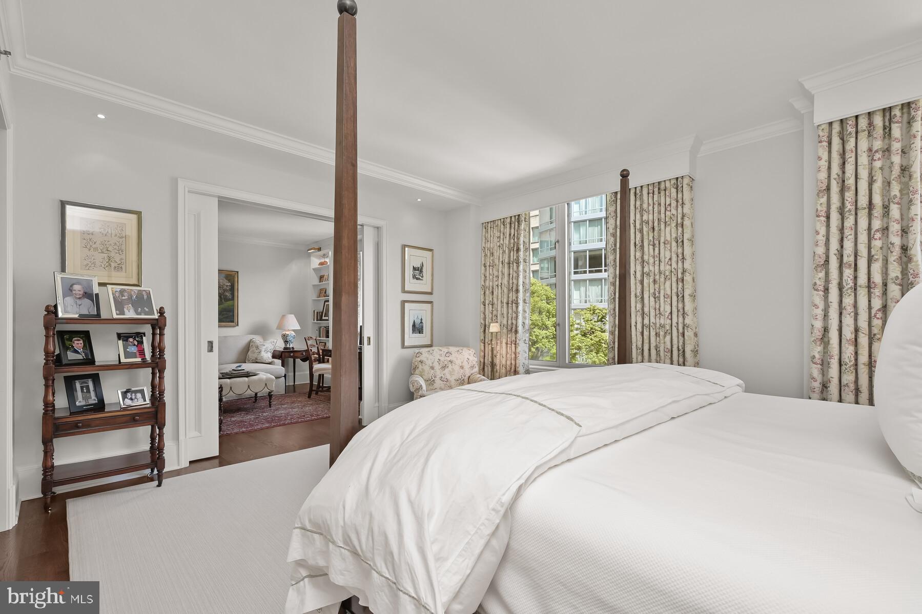 WEST END - Residential