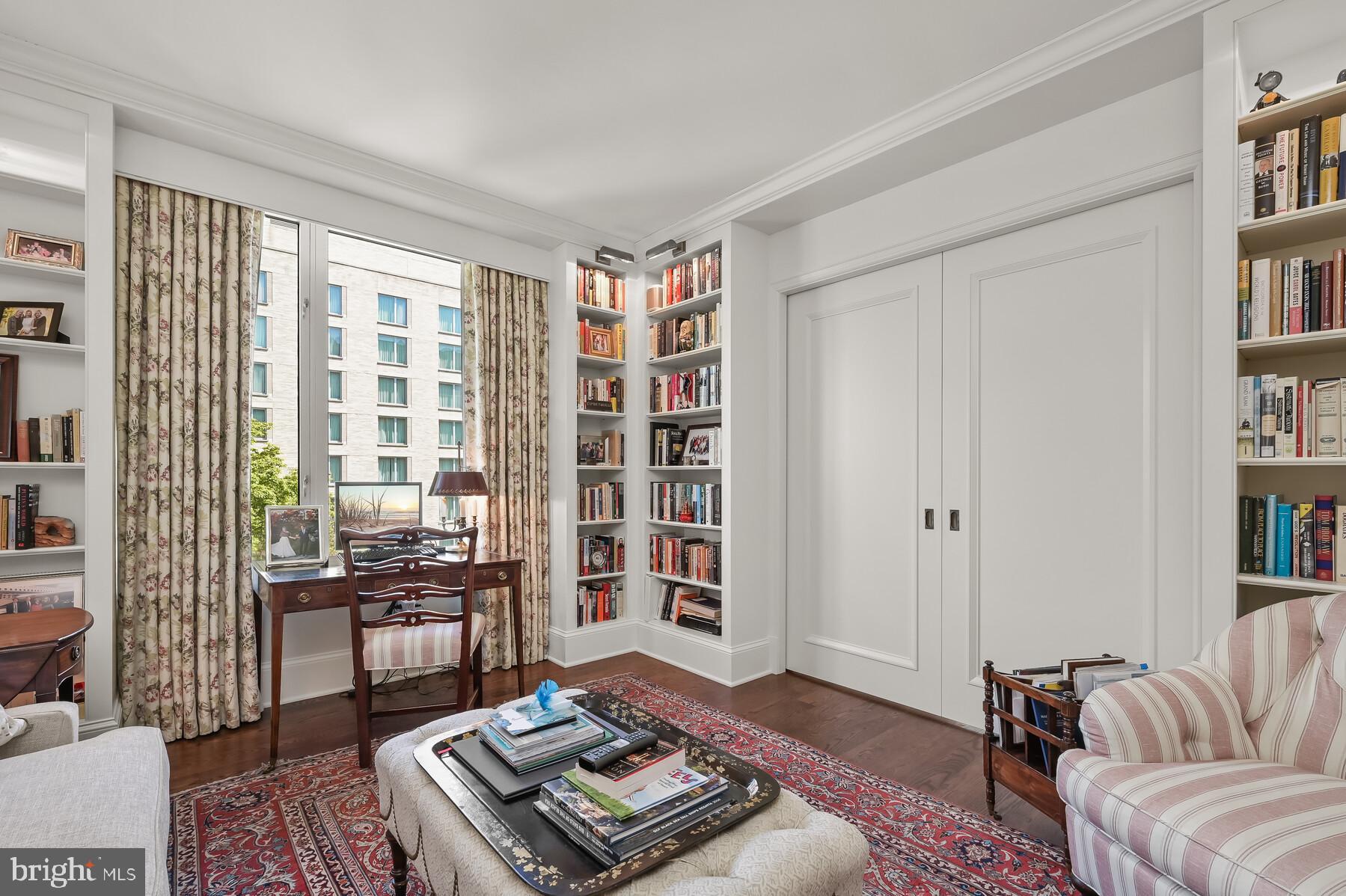 WEST END - Residential