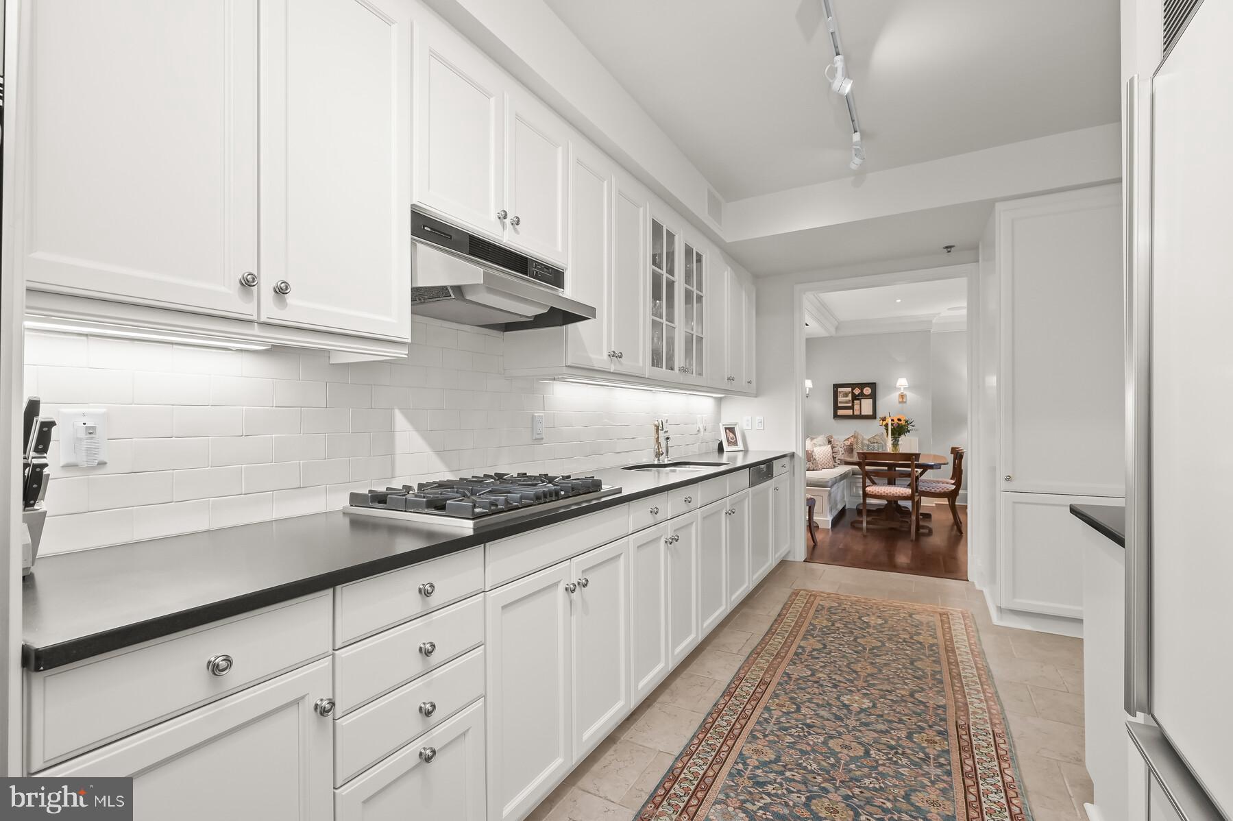 WEST END - Residential