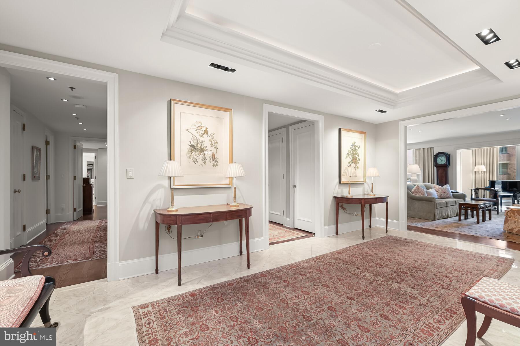 WEST END - Residential