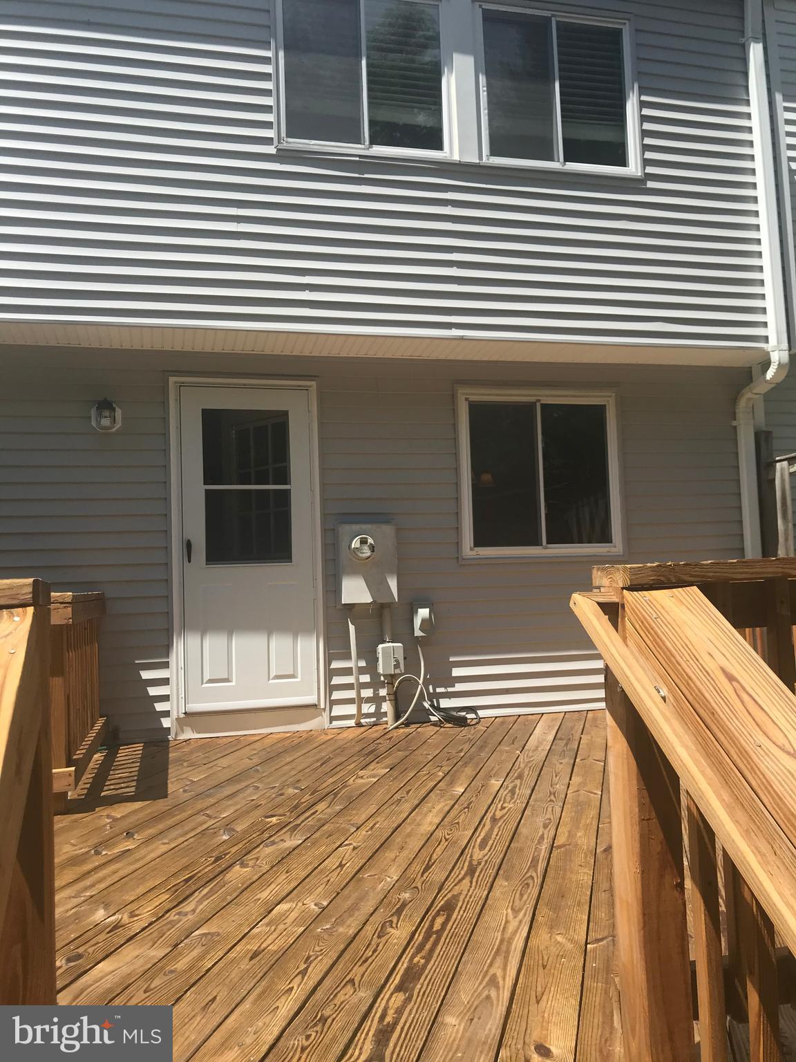 MONTIVIDEO SQUARE - Residential Lease