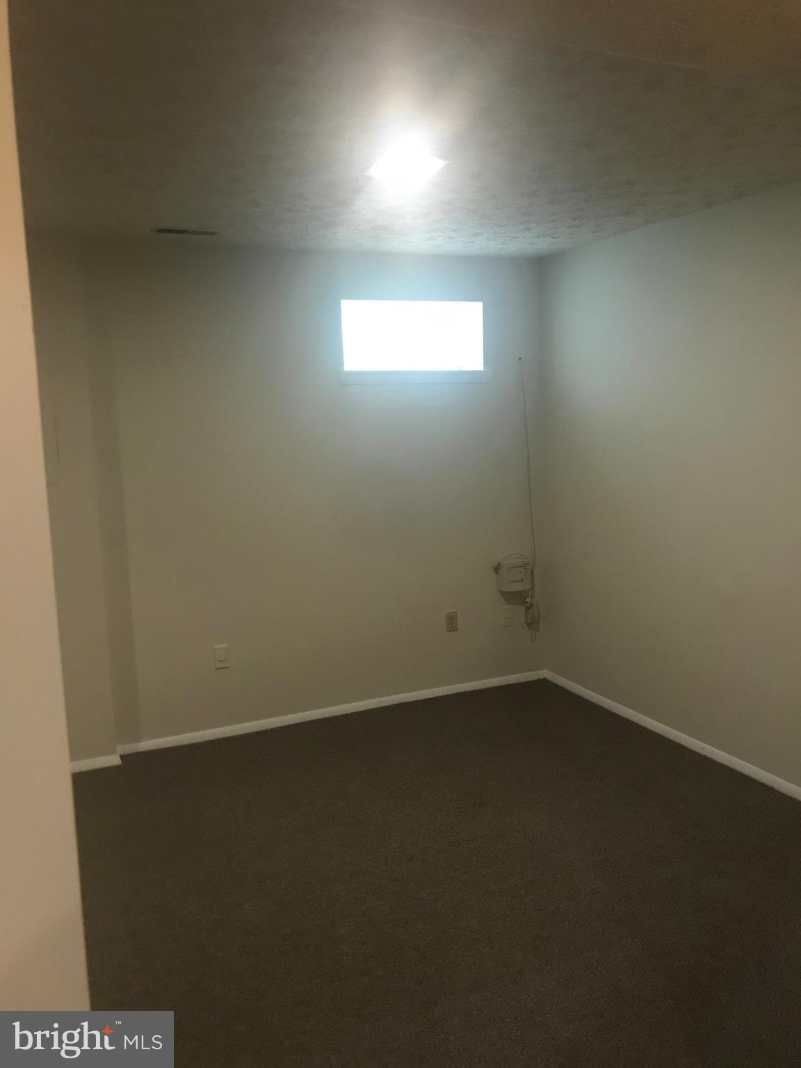 MONTIVIDEO SQUARE - Residential Lease