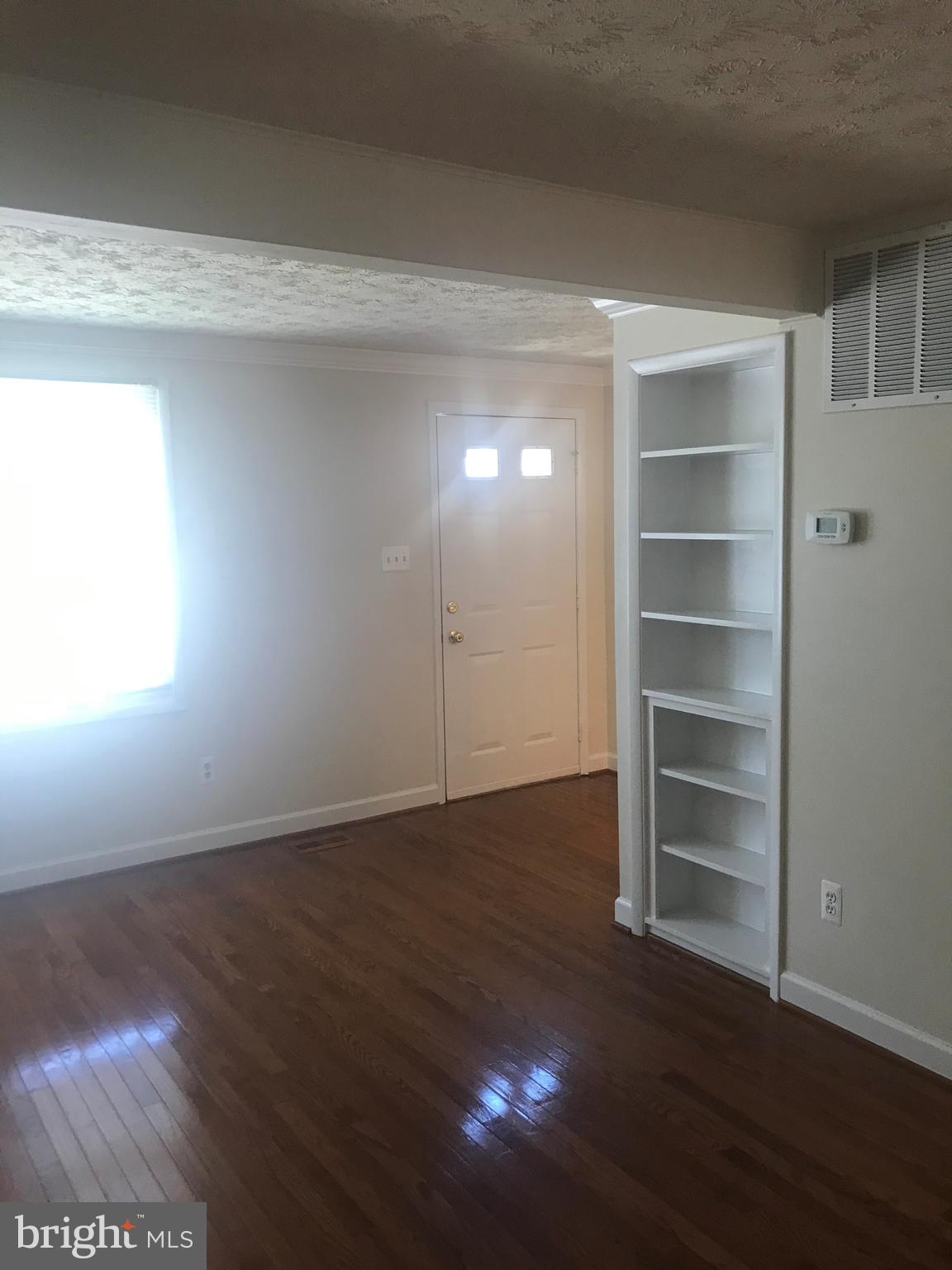 MONTIVIDEO SQUARE - Residential Lease