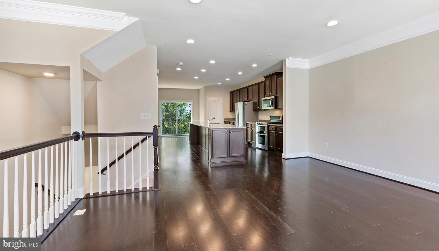 ARUNDEL GROVE - Residential