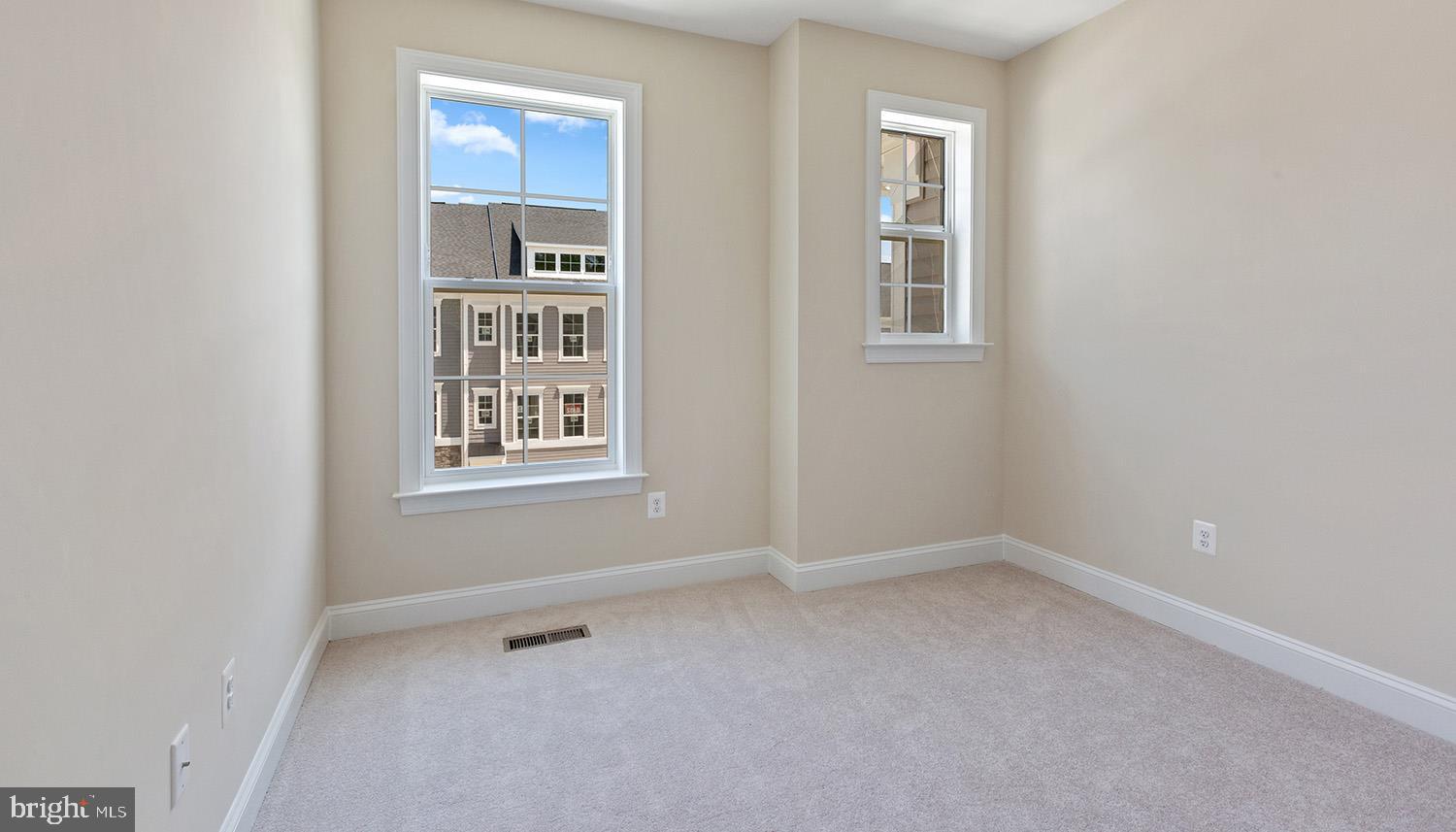 ARUNDEL GROVE - Residential