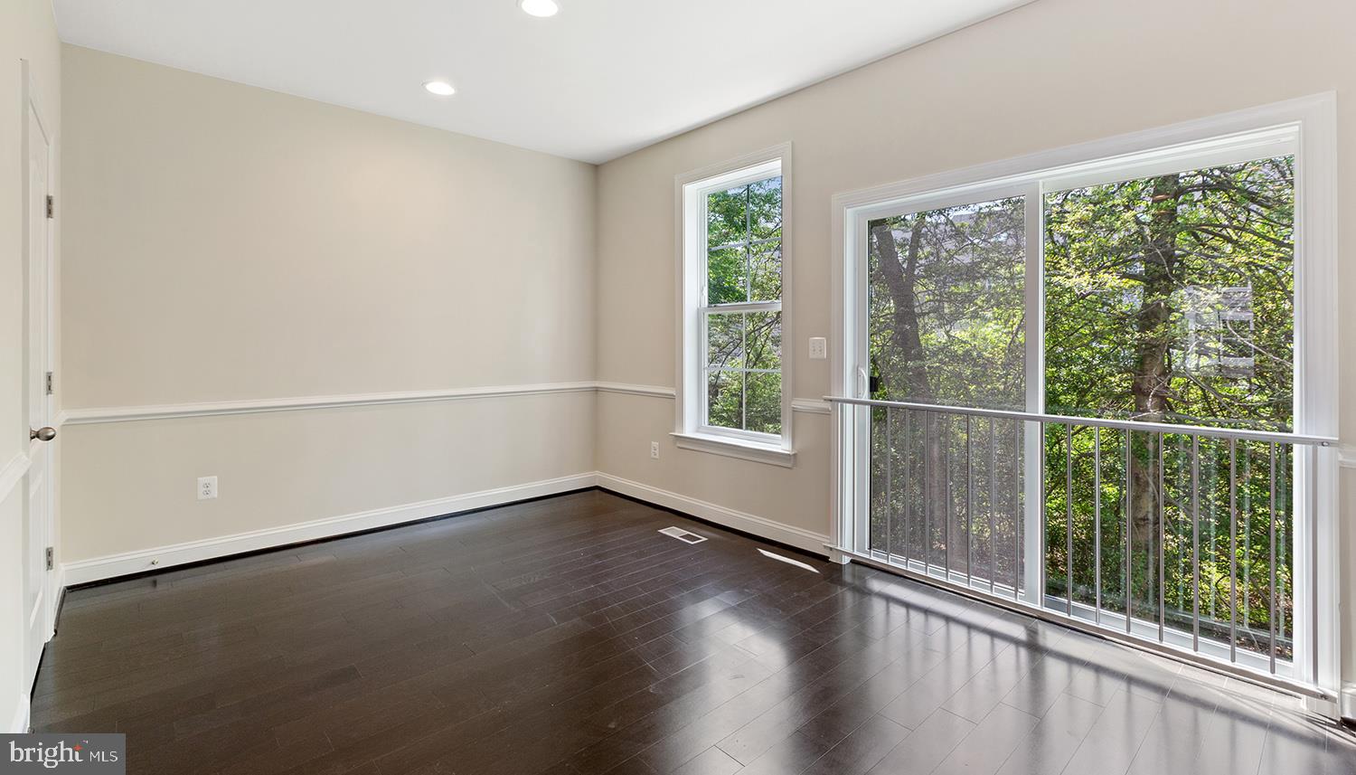 ARUNDEL GROVE - Residential