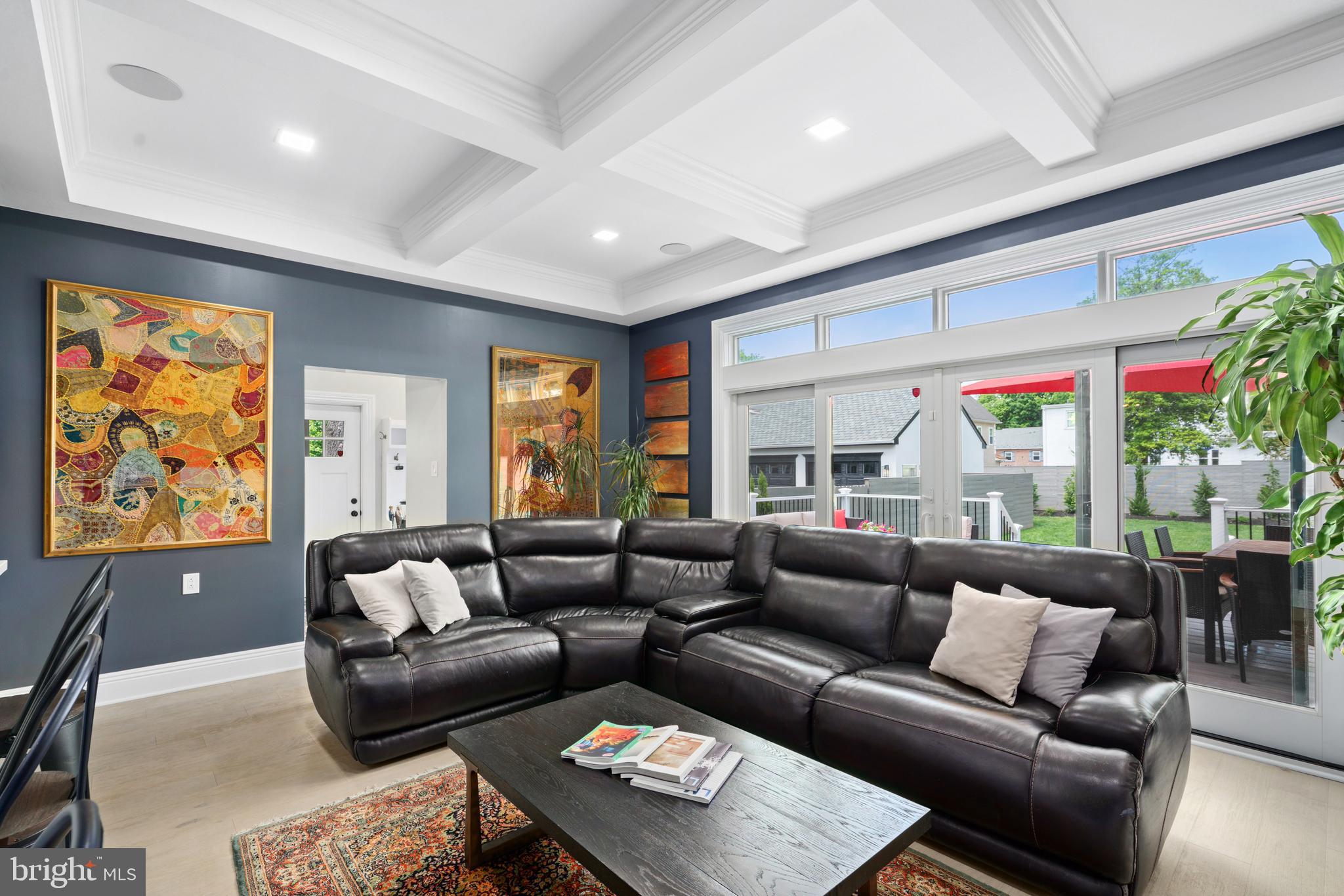 ROXBOROUGH - Residential