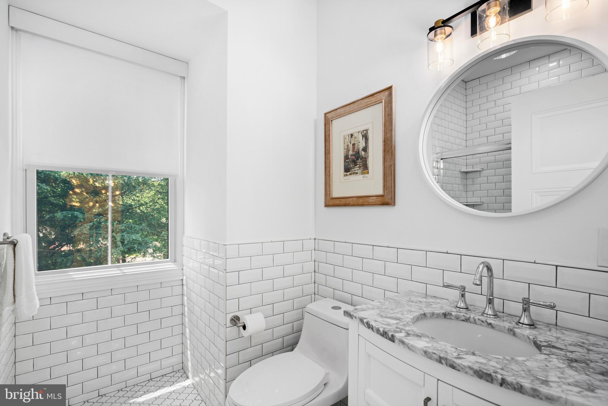 ROXBOROUGH - Residential