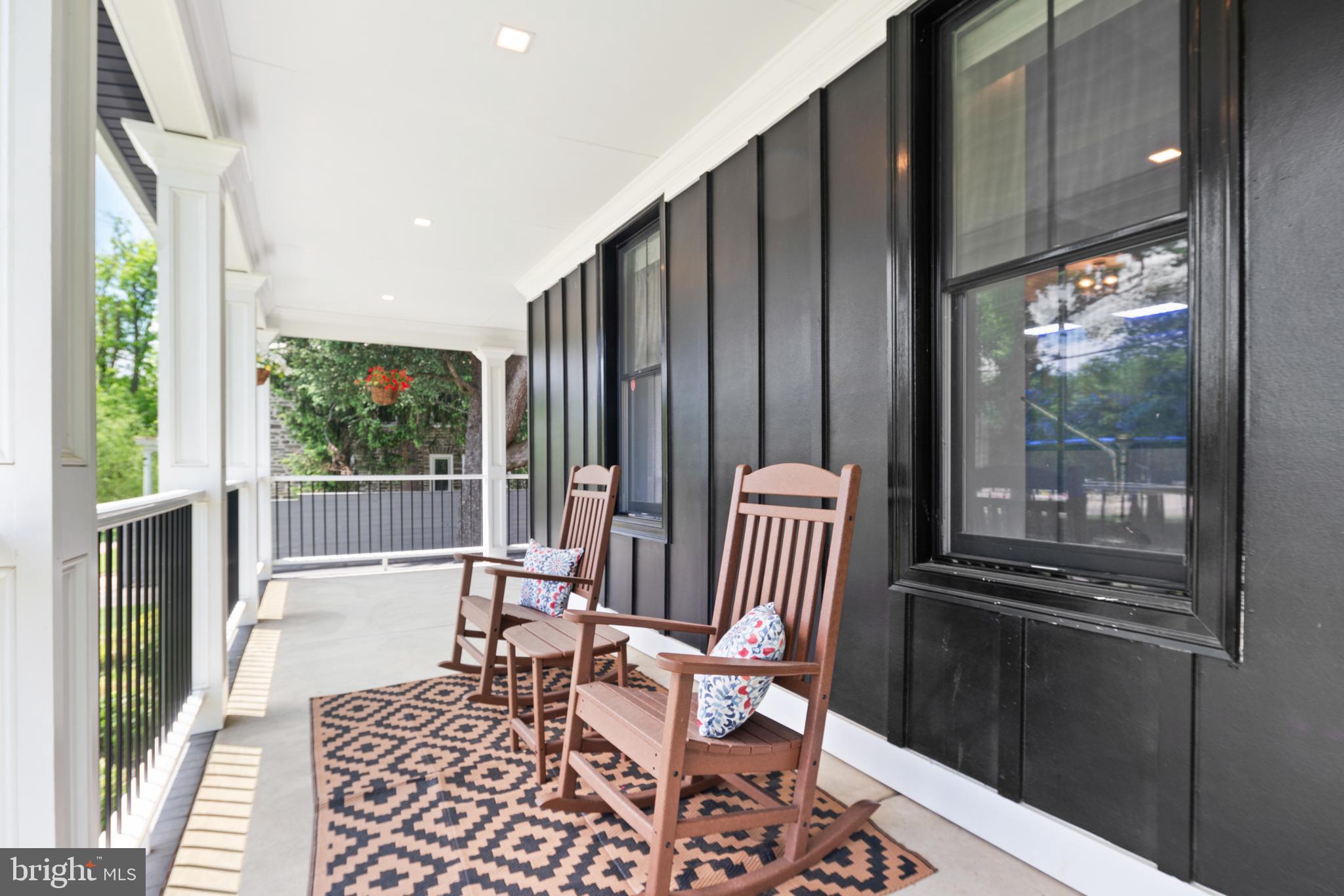 ROXBOROUGH - Residential