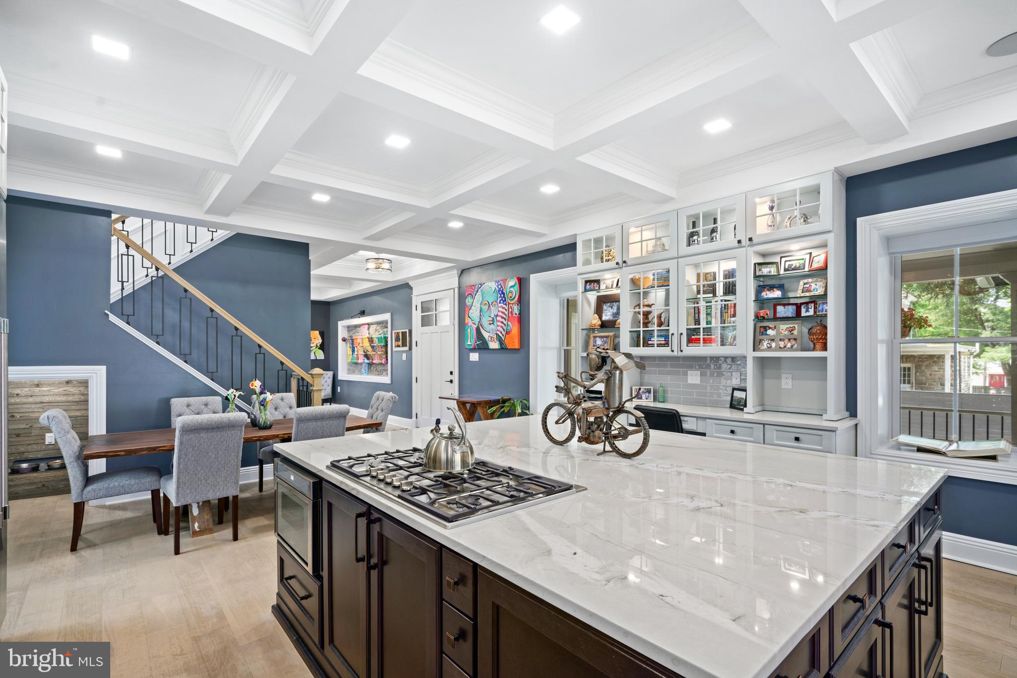 ROXBOROUGH - Residential