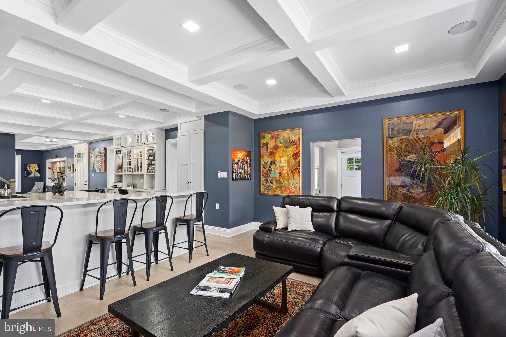 ROXBOROUGH - Residential