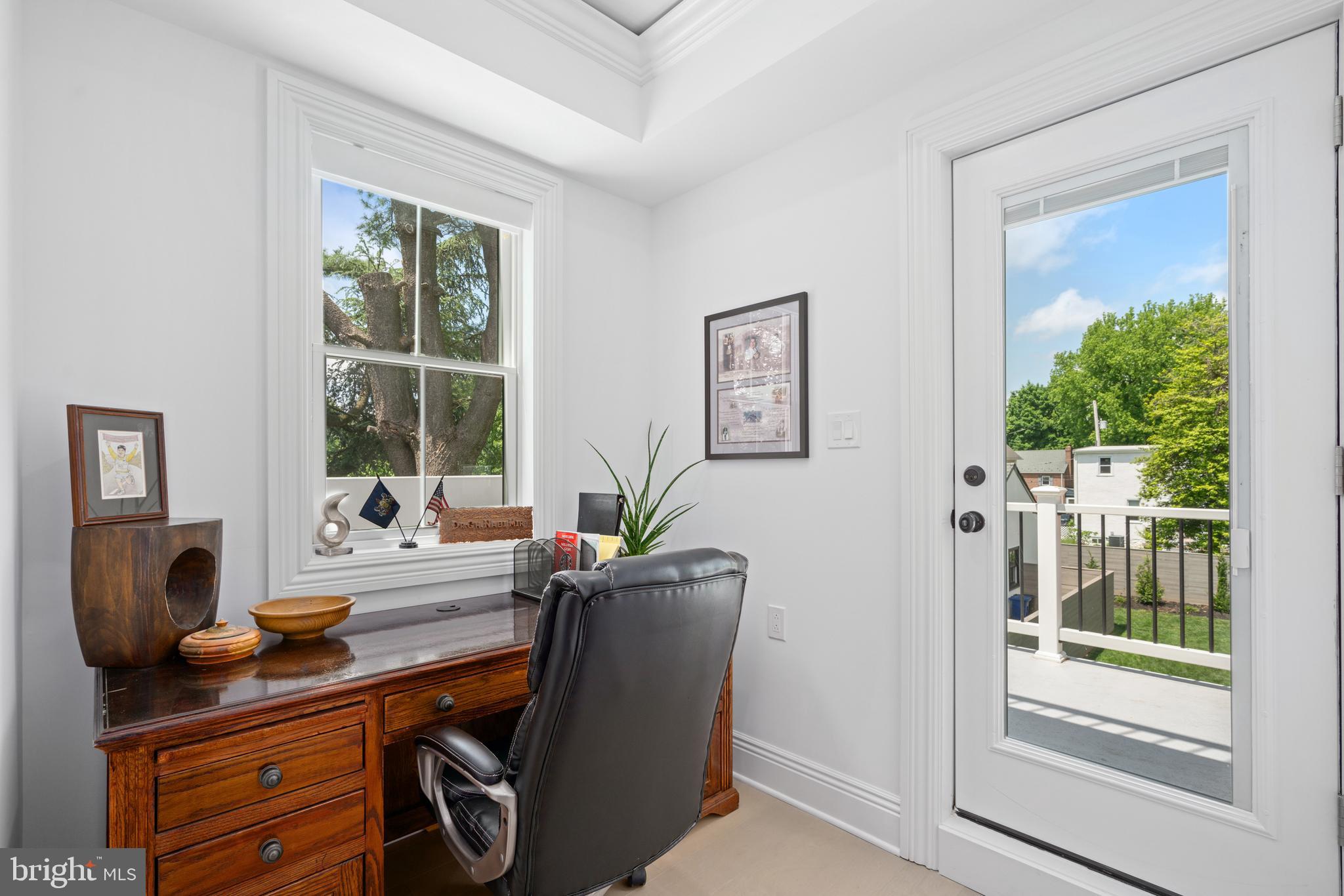 ROXBOROUGH - Residential