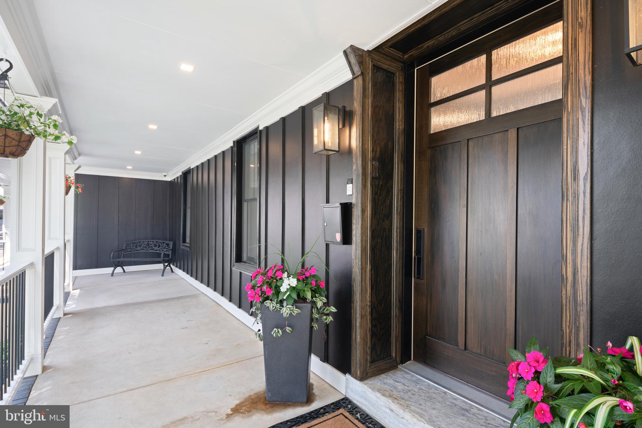 ROXBOROUGH - Residential