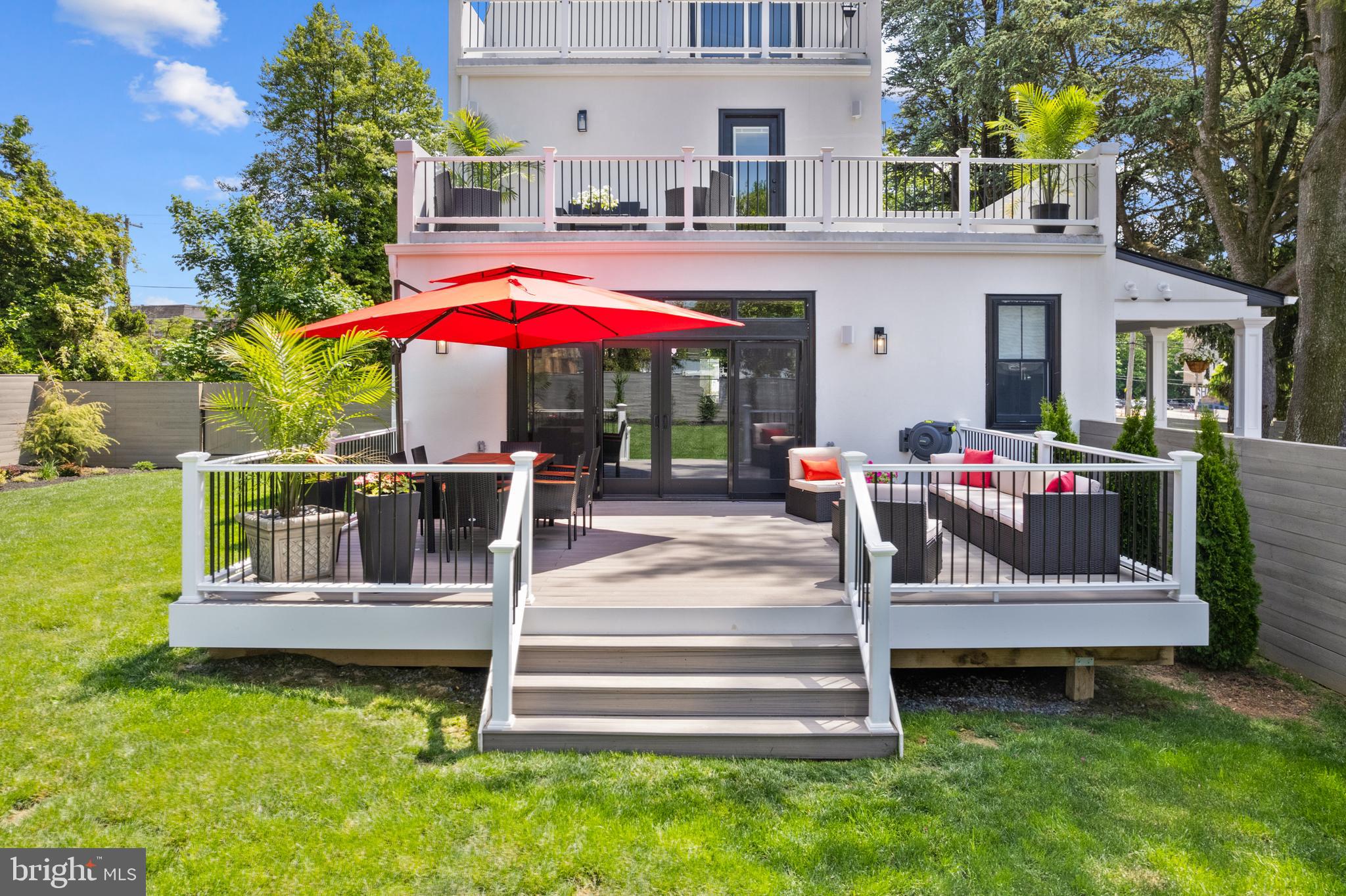 ROXBOROUGH - Residential