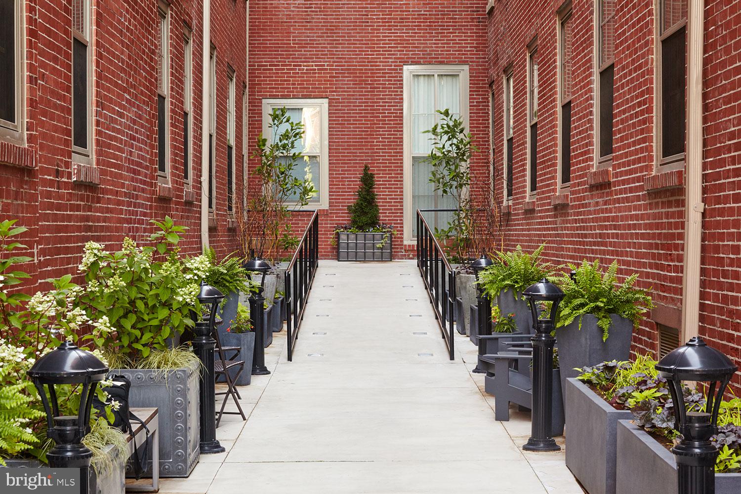 RITTENHOUSE SQUARE - Residential Lease