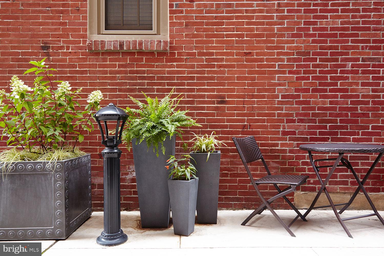 RITTENHOUSE SQUARE - Residential Lease