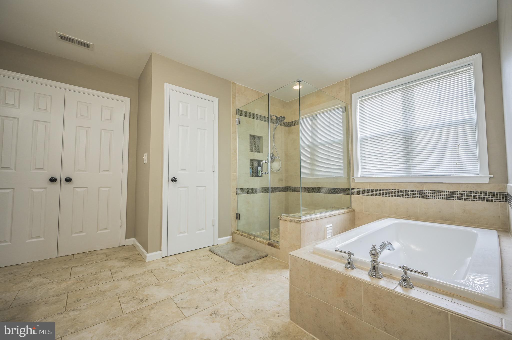 AUSTIN RIDGE - Residential