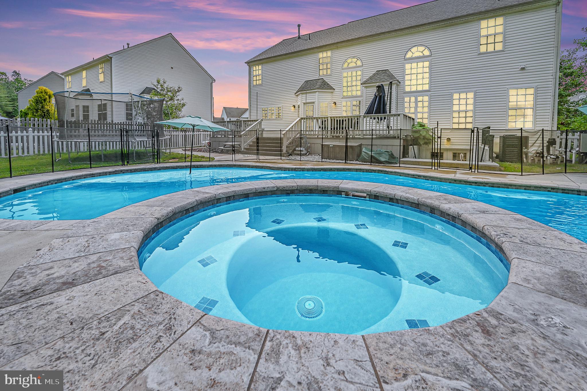 AUSTIN RIDGE - Residential