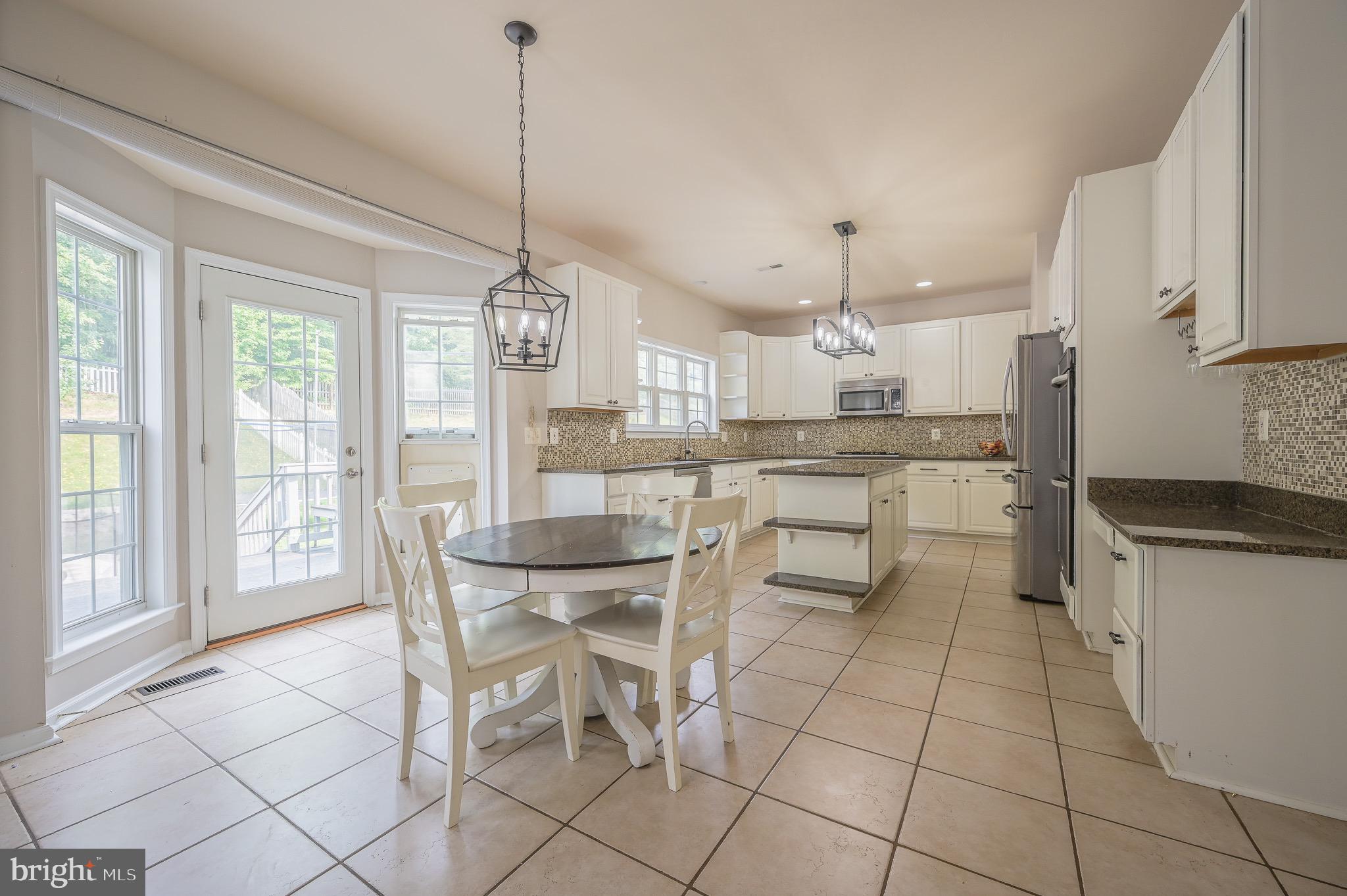 AUSTIN RIDGE - Residential