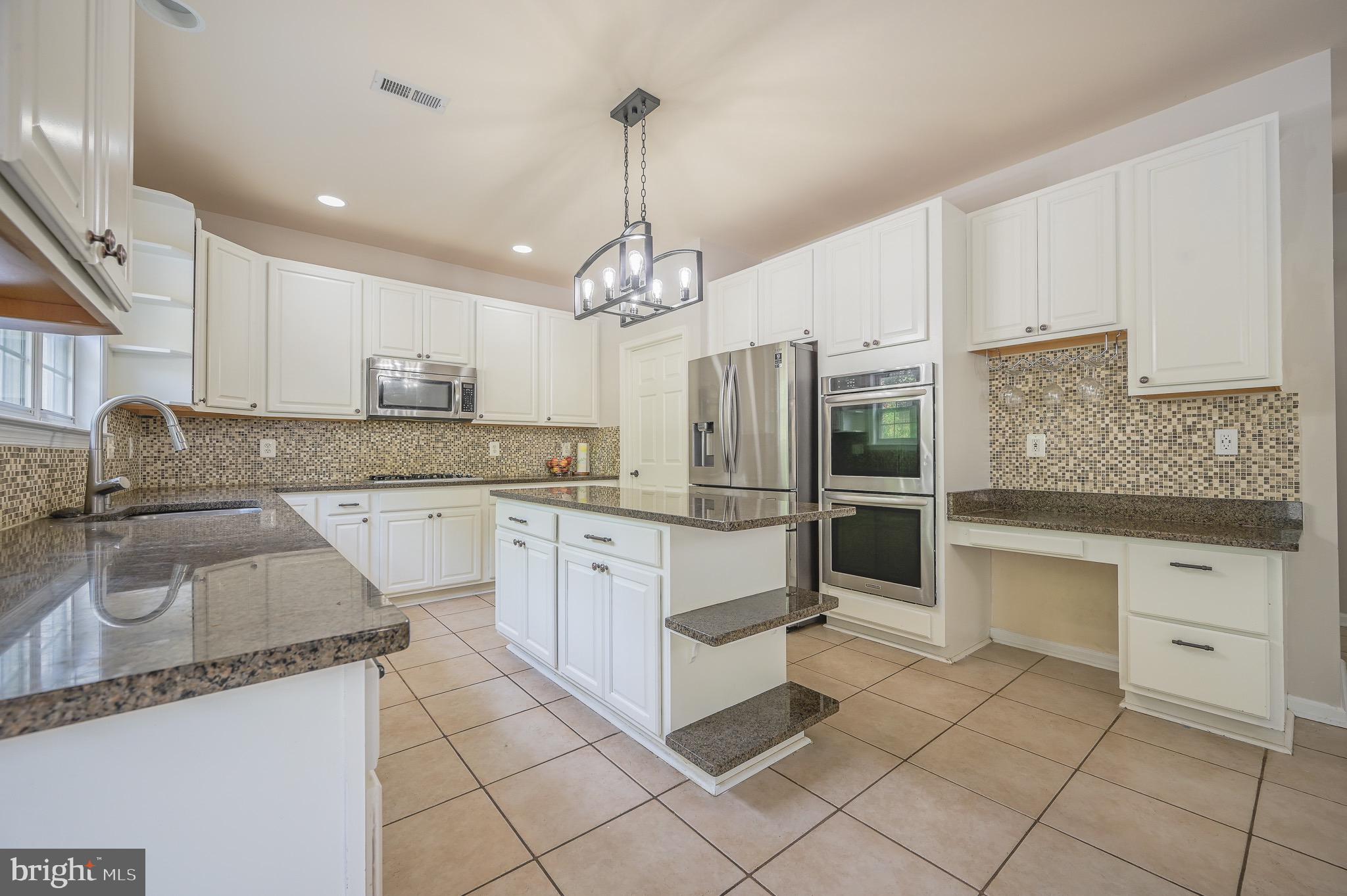 AUSTIN RIDGE - Residential