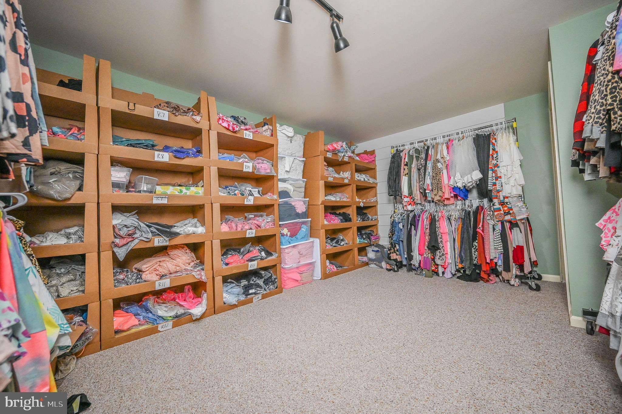 AUSTIN RIDGE - Residential